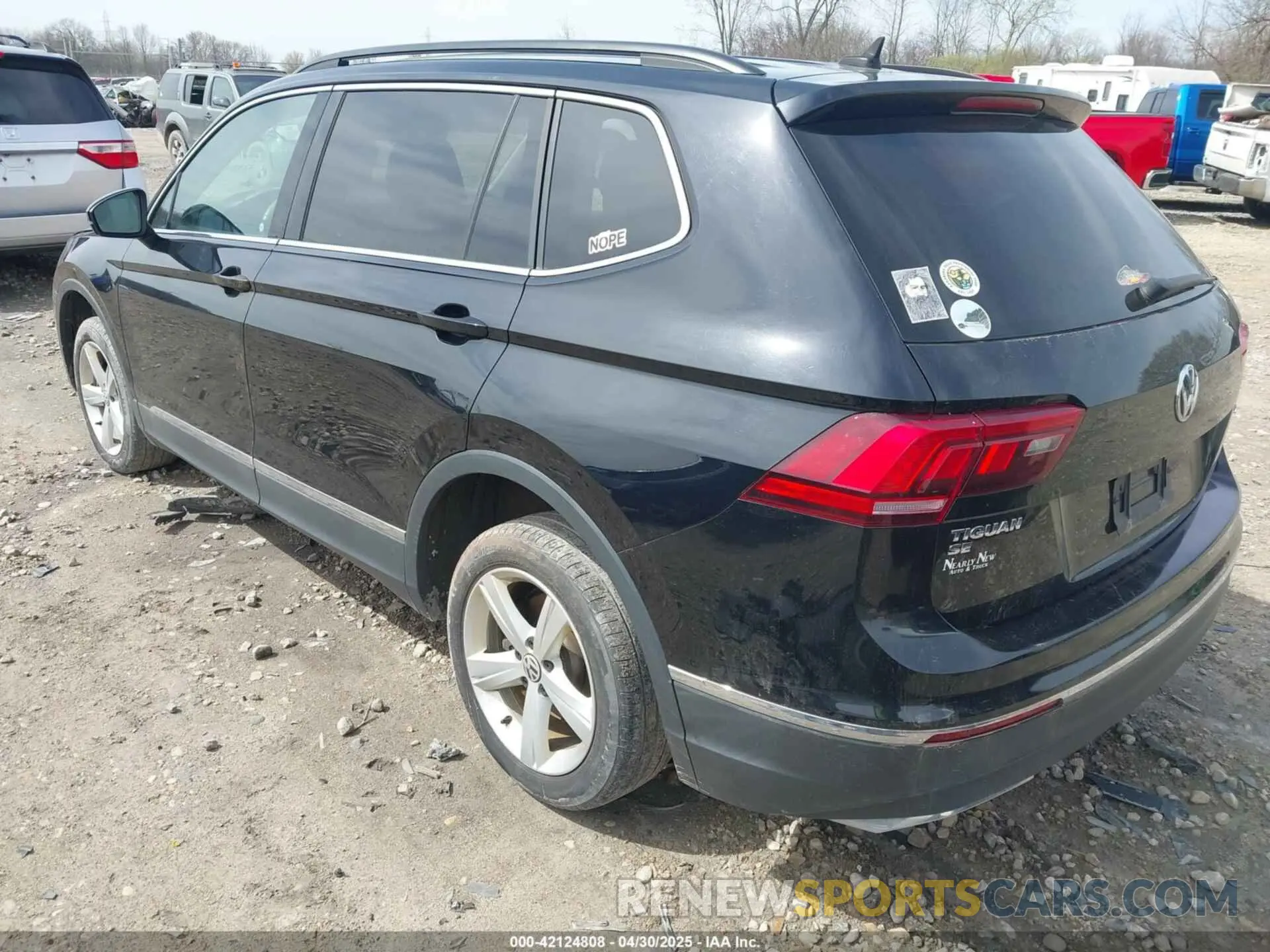 3 fotografías del automóvil dañado 3VV2B7AX4MM050282 VOLKSWAGEN TIGUAN 2021