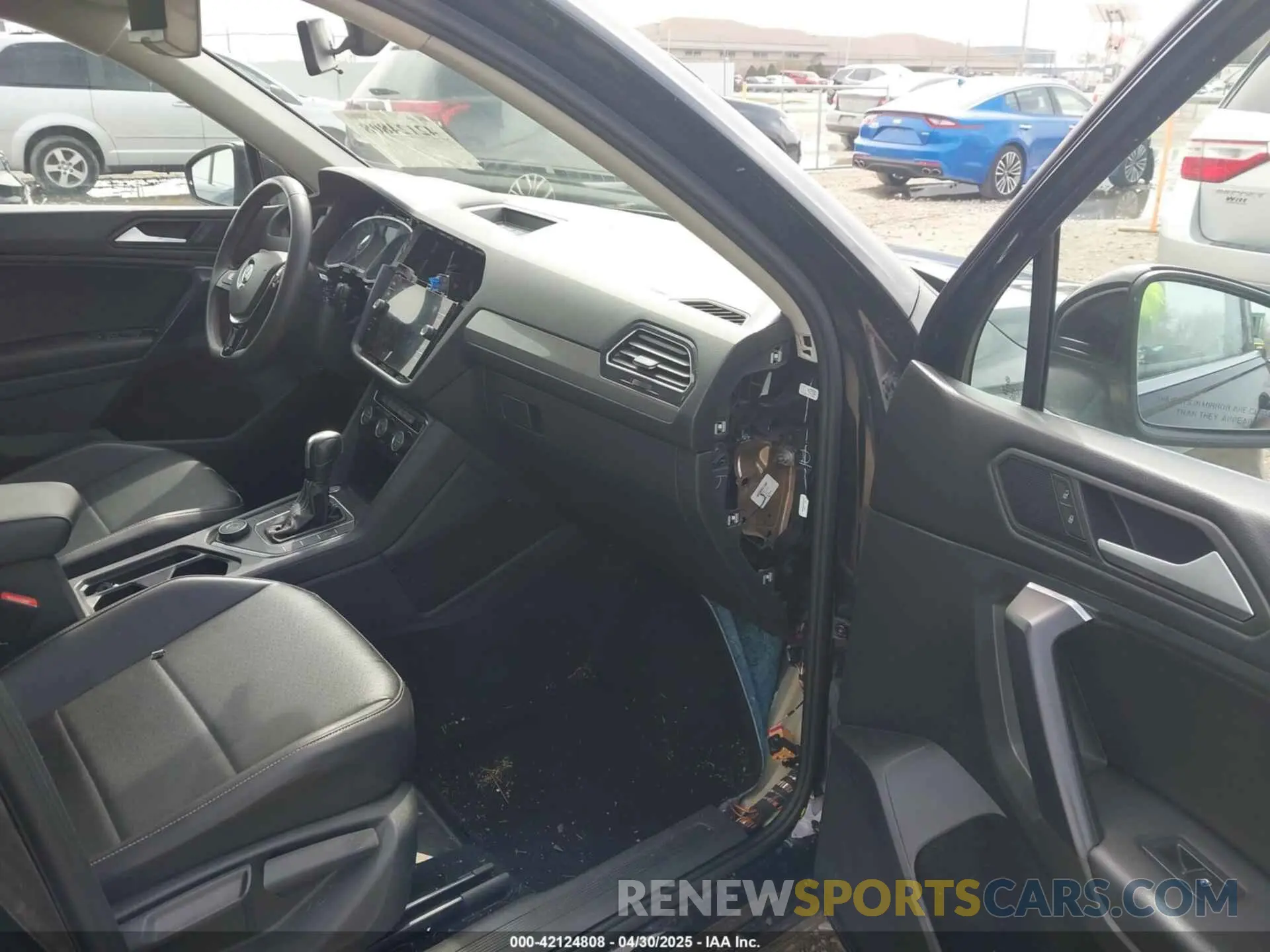 5 fotografías del automóvil dañado 3VV2B7AX4MM050282 VOLKSWAGEN TIGUAN 2021