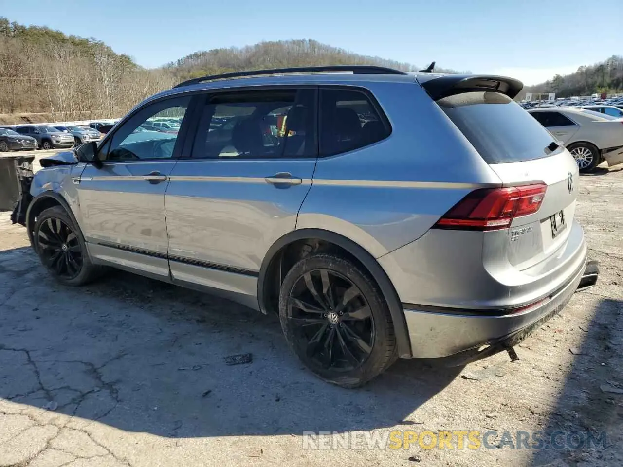 2 fotografías del automóvil dañado 3VV2B7AX4MM077532 VOLKSWAGEN TIGUAN 2021