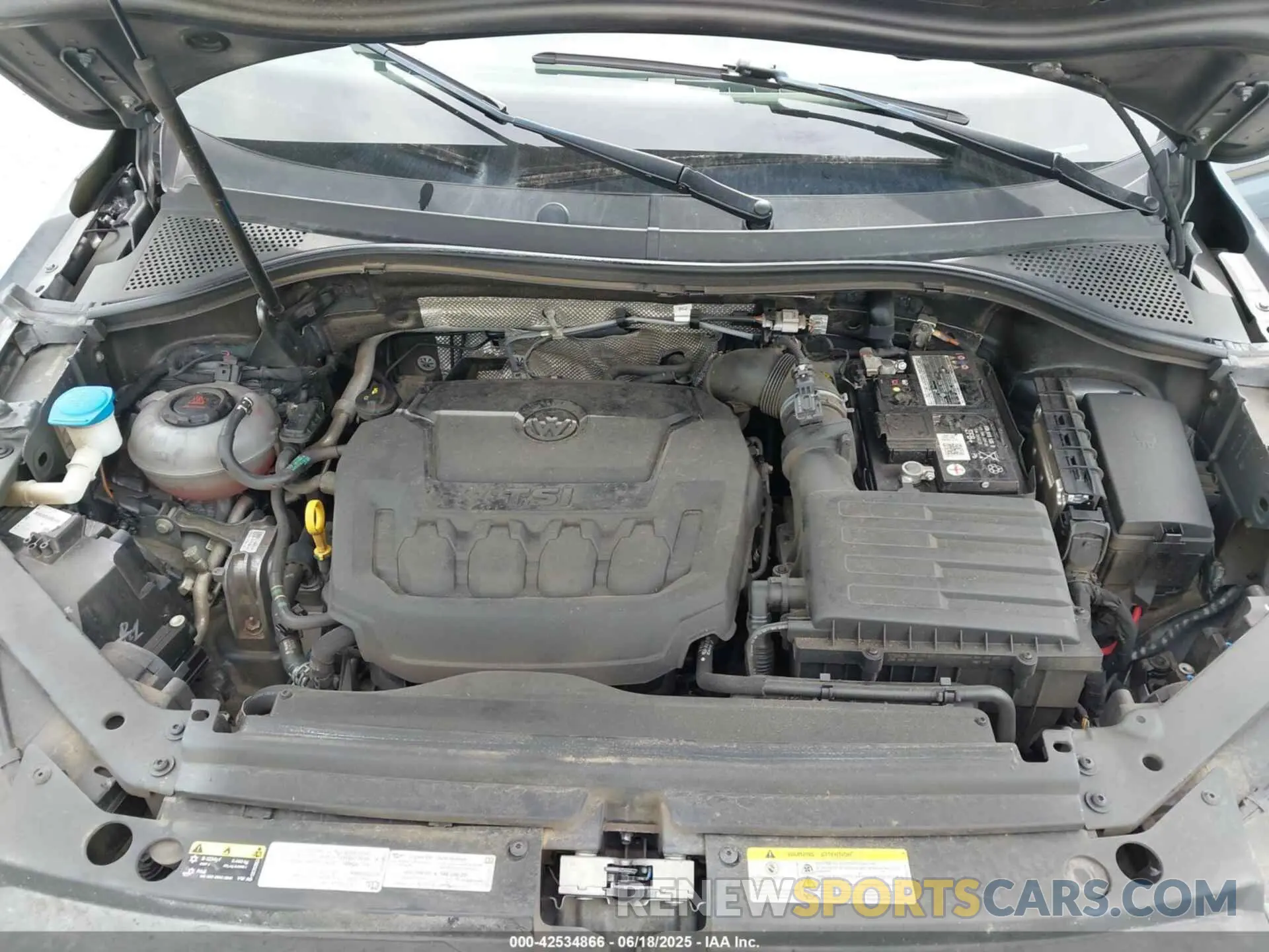 10 fotografías del automóvil dañado 3VV2B7AX4MM083136 VOLKSWAGEN TIGUAN 2021