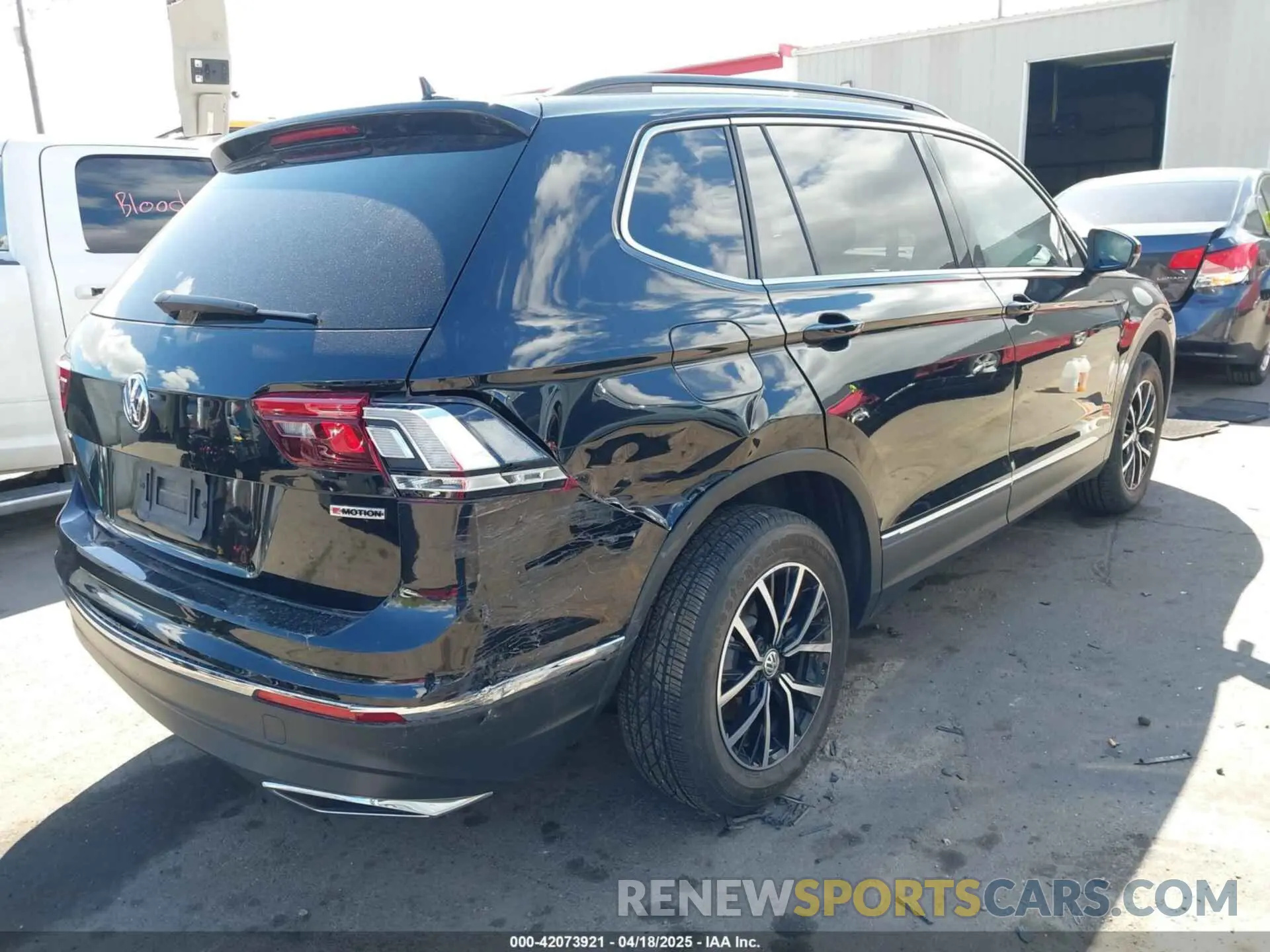 4 fotografías del automóvil dañado 3VV2B7AX4MM121545 VOLKSWAGEN TIGUAN 2021