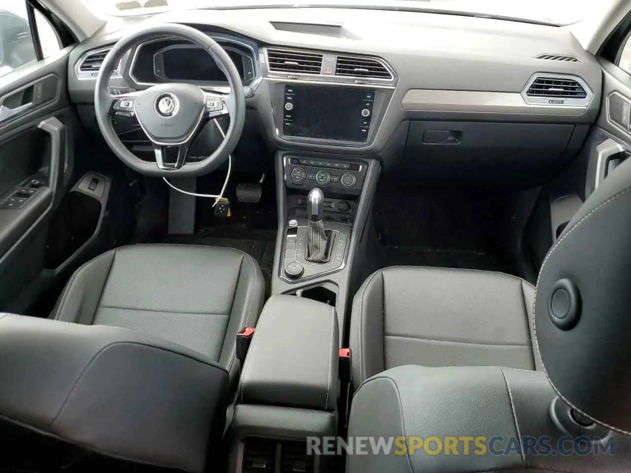 8 fotografías del automóvil dañado 3VV2B7AX5MM083355 VOLKSWAGEN TIGUAN 2021