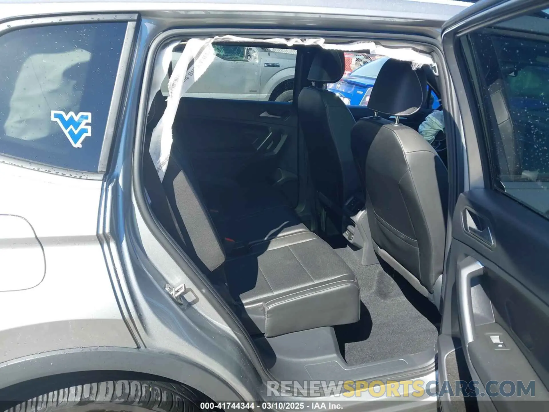 8 fotografías del automóvil dañado 3VV2B7AX5MM113633 VOLKSWAGEN TIGUAN 2021