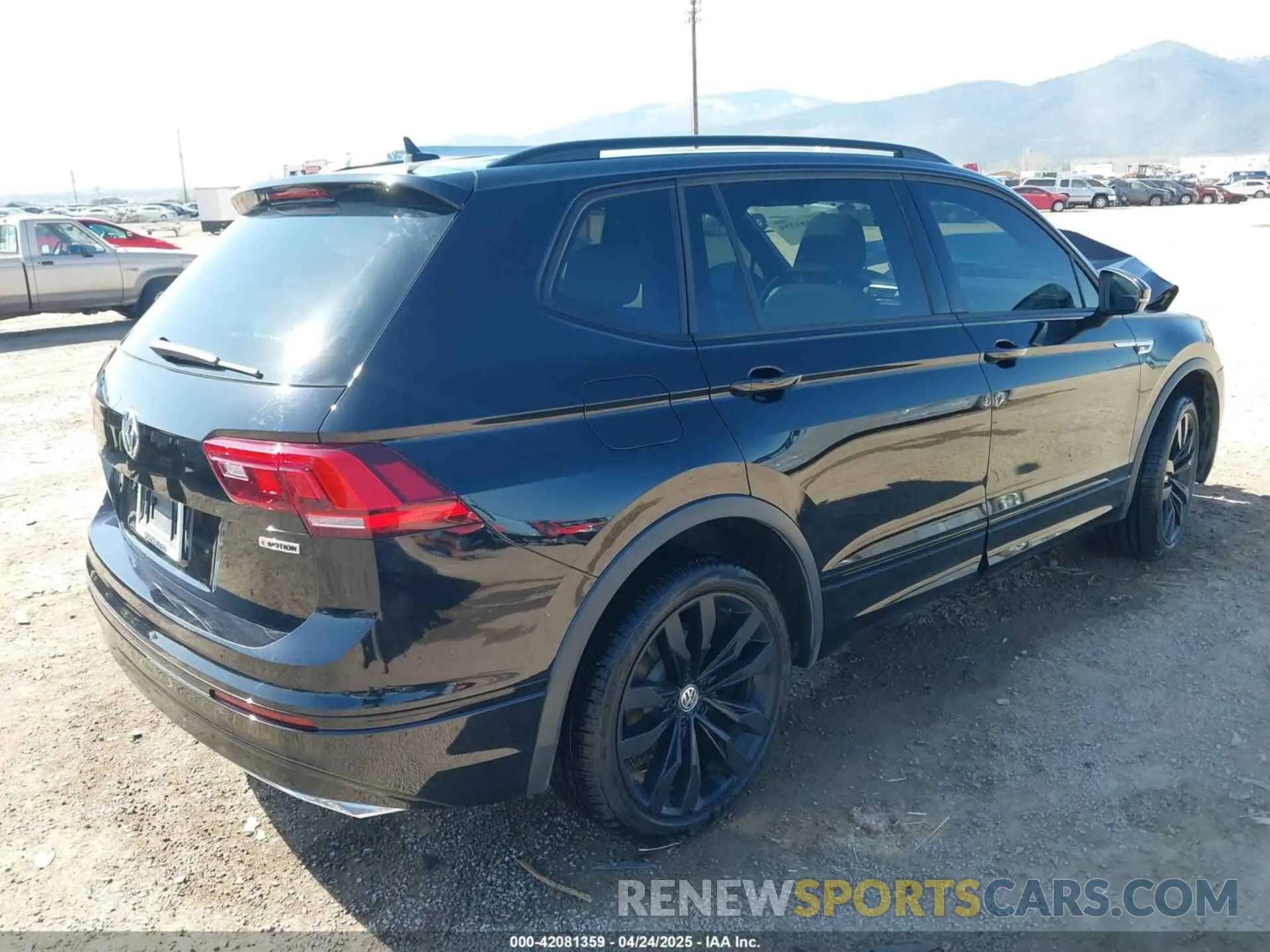 4 fotografías del automóvil dañado 3VV2B7AX5MM140654 VOLKSWAGEN TIGUAN 2021