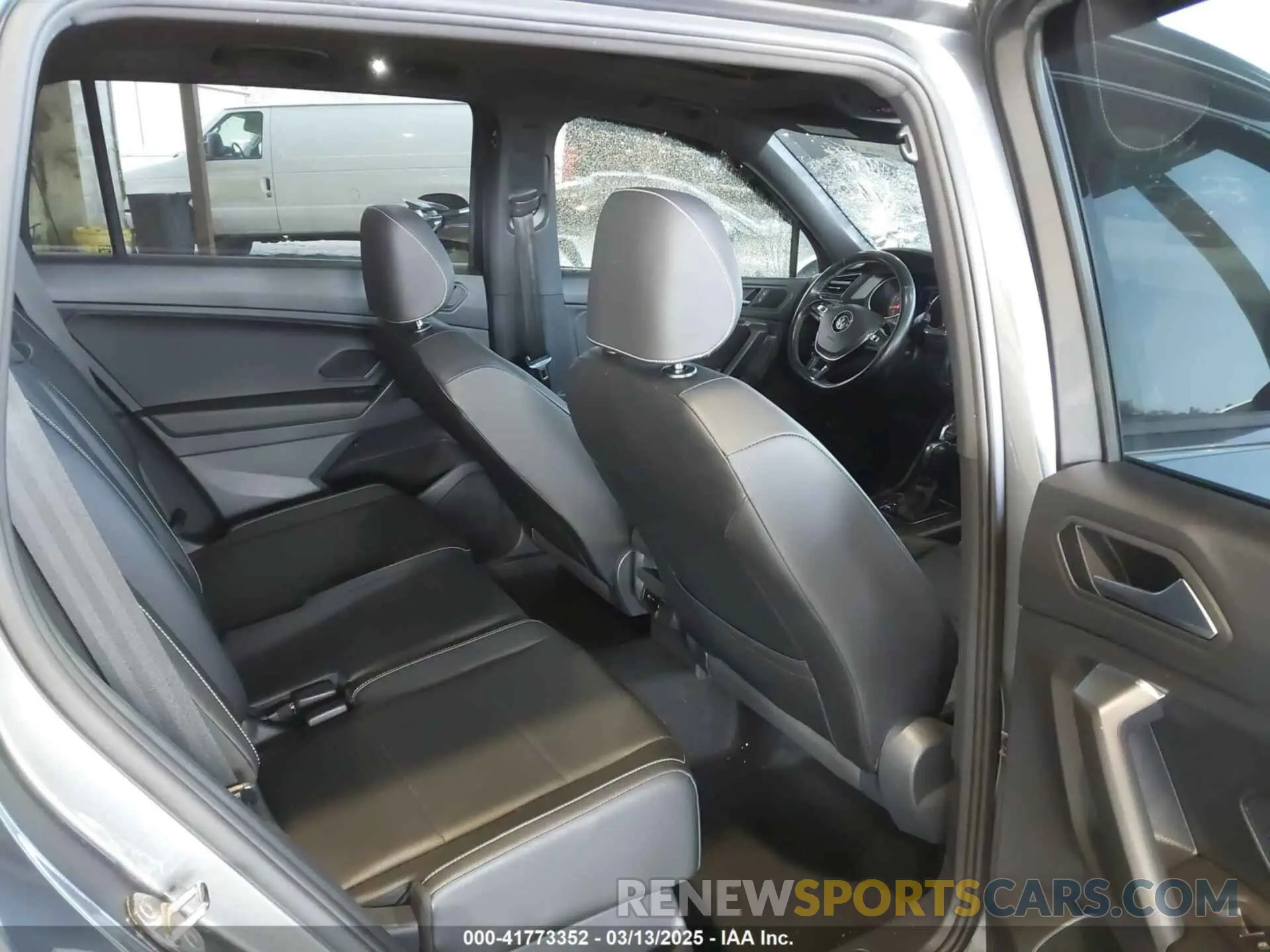 8 fotografías del automóvil dañado 3VV2B7AX6MM070839 VOLKSWAGEN TIGUAN 2021