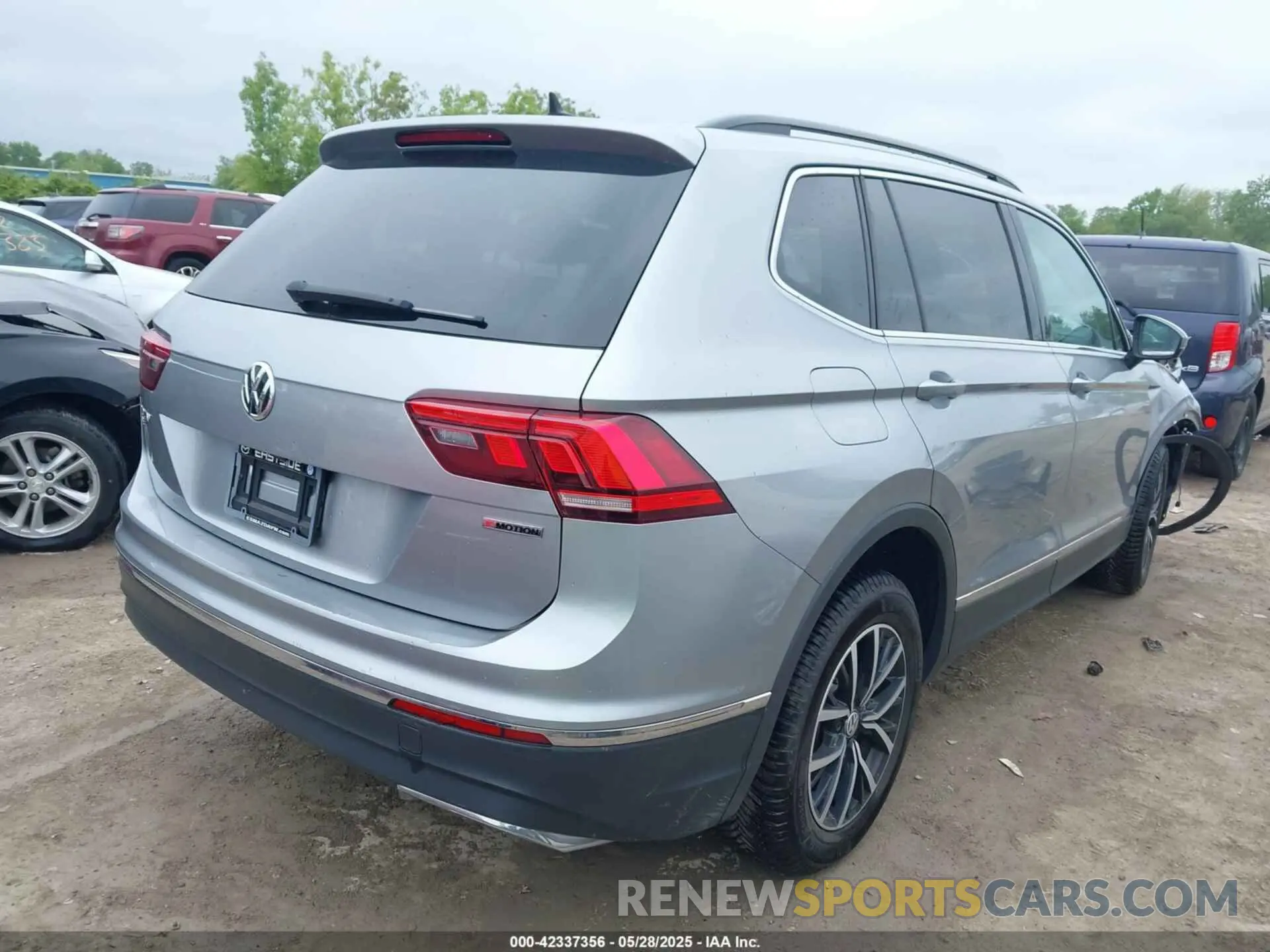 4 fotografías del automóvil dañado 3VV2B7AX7MM005224 VOLKSWAGEN TIGUAN 2021