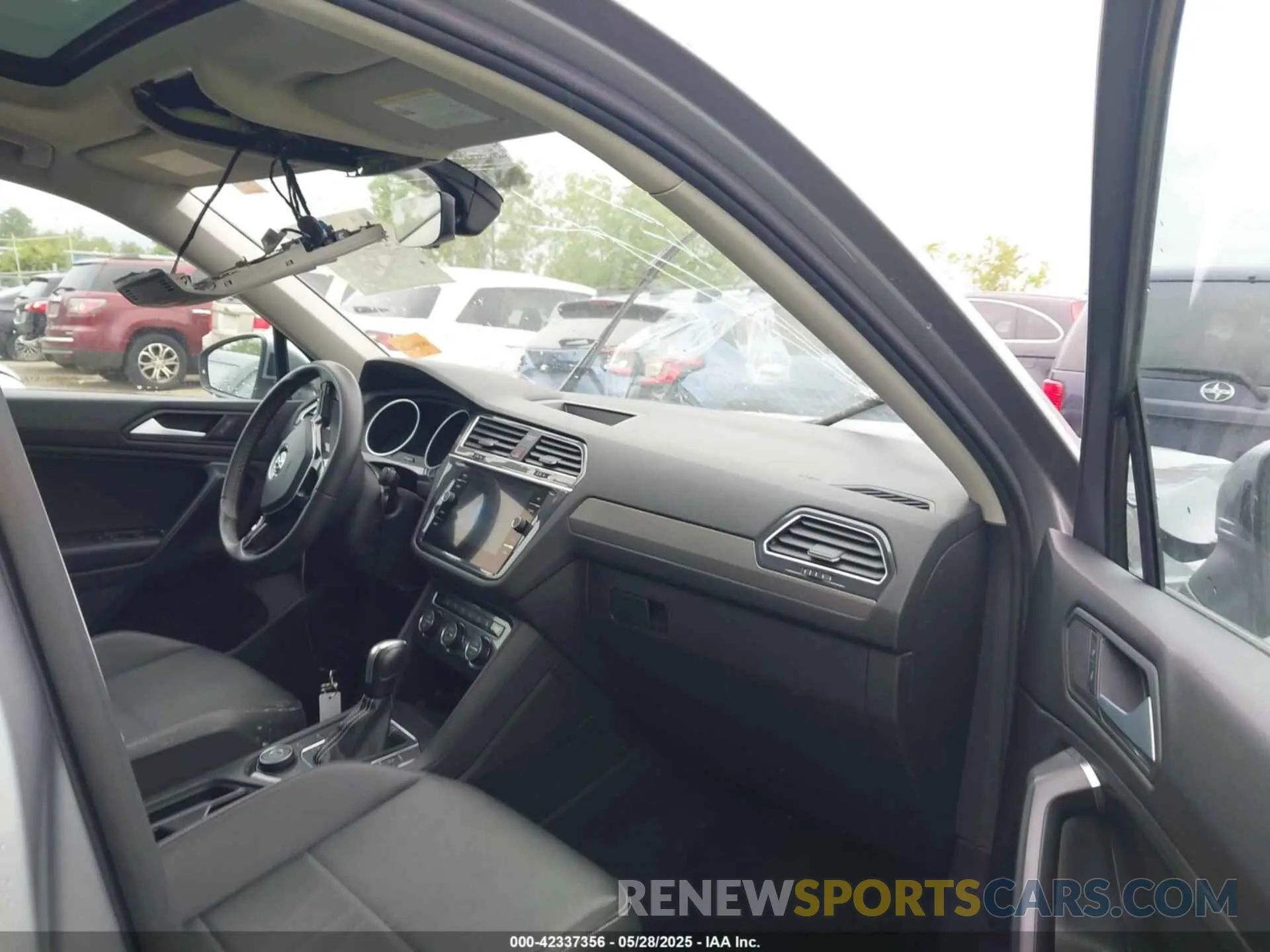 5 fotografías del automóvil dañado 3VV2B7AX7MM005224 VOLKSWAGEN TIGUAN 2021
