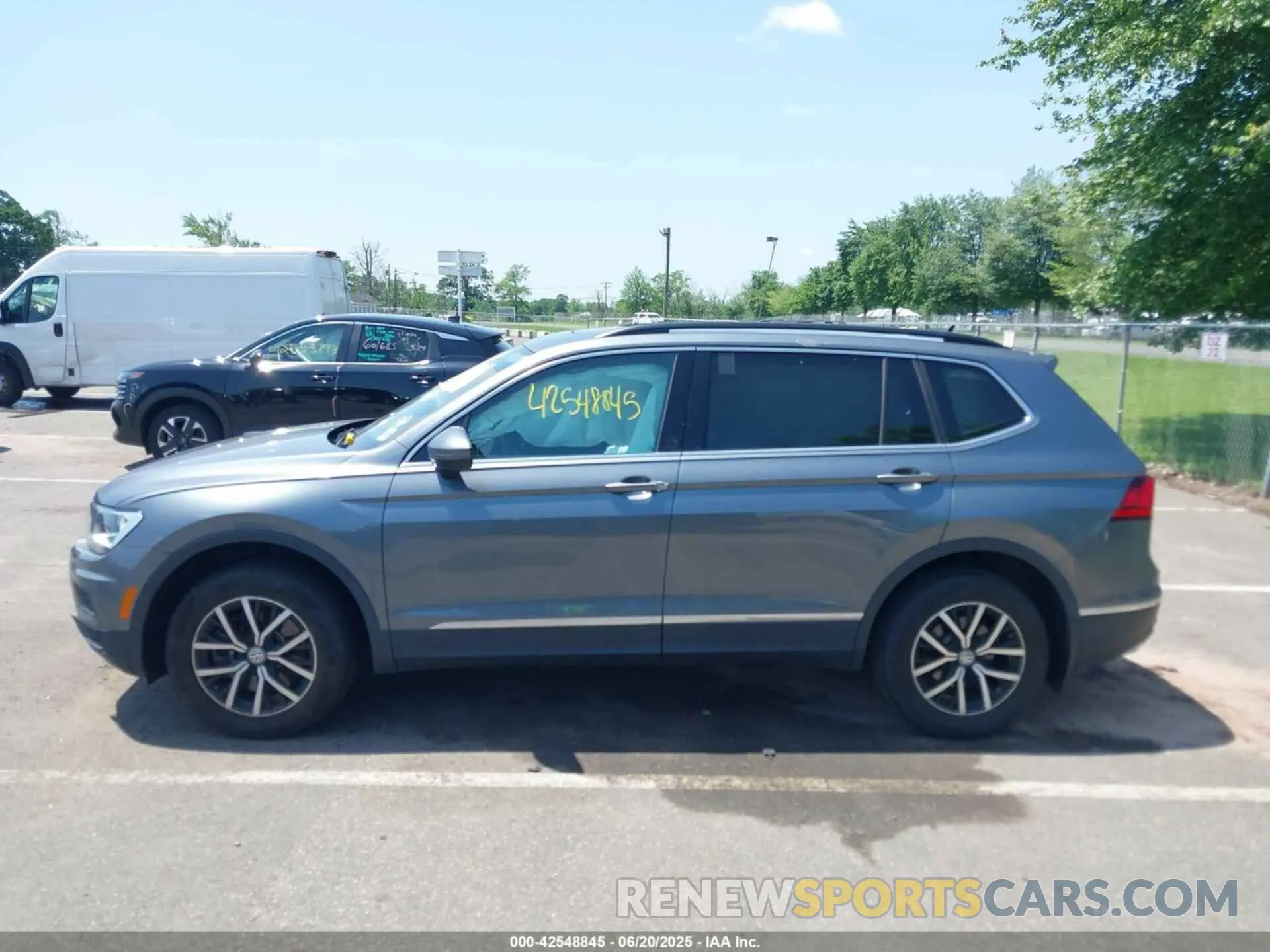 14 fotografías del automóvil dañado 3VV2B7AX7MM071952 VOLKSWAGEN TIGUAN 2021