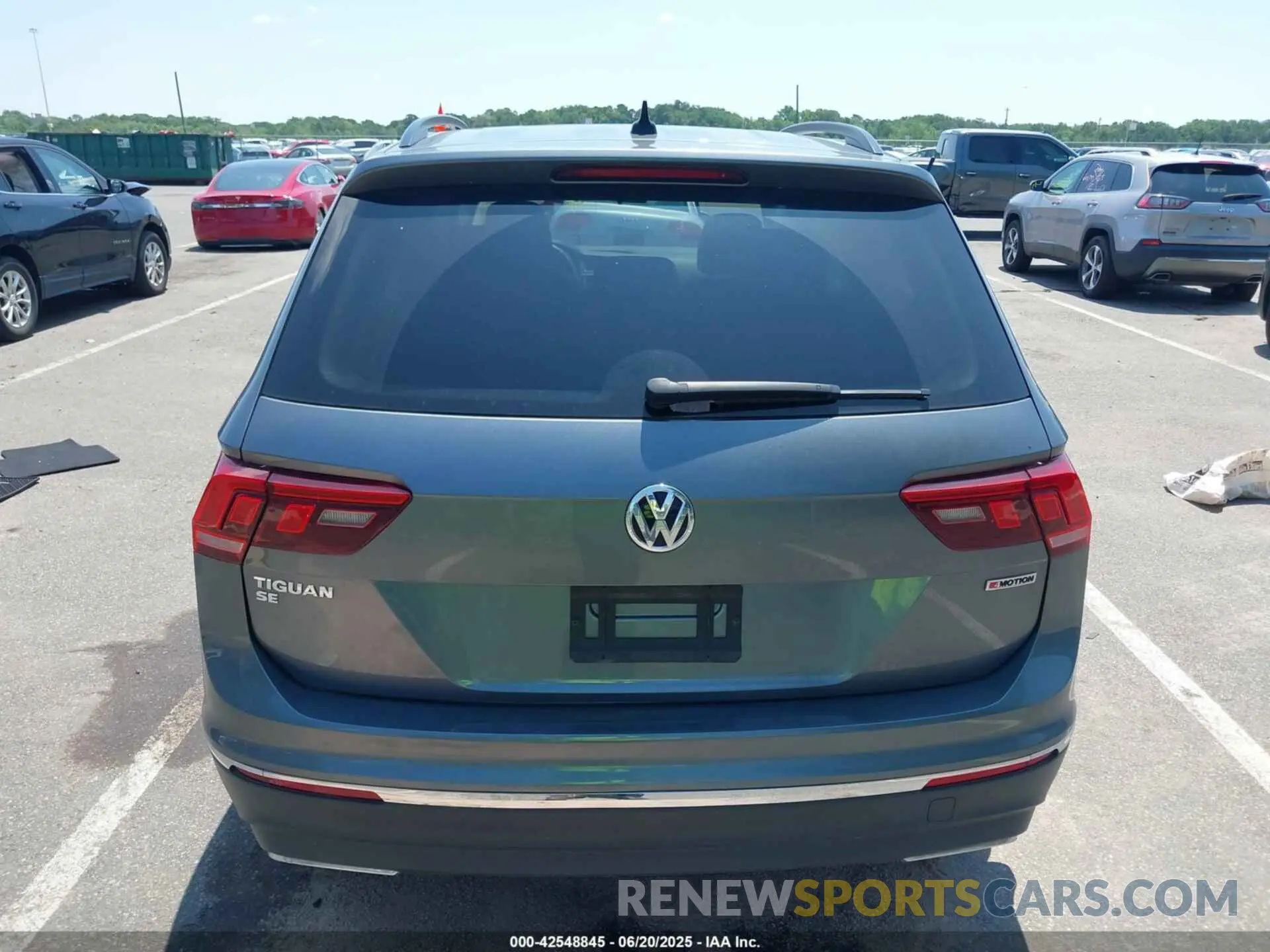 16 fotografías del automóvil dañado 3VV2B7AX7MM071952 VOLKSWAGEN TIGUAN 2021