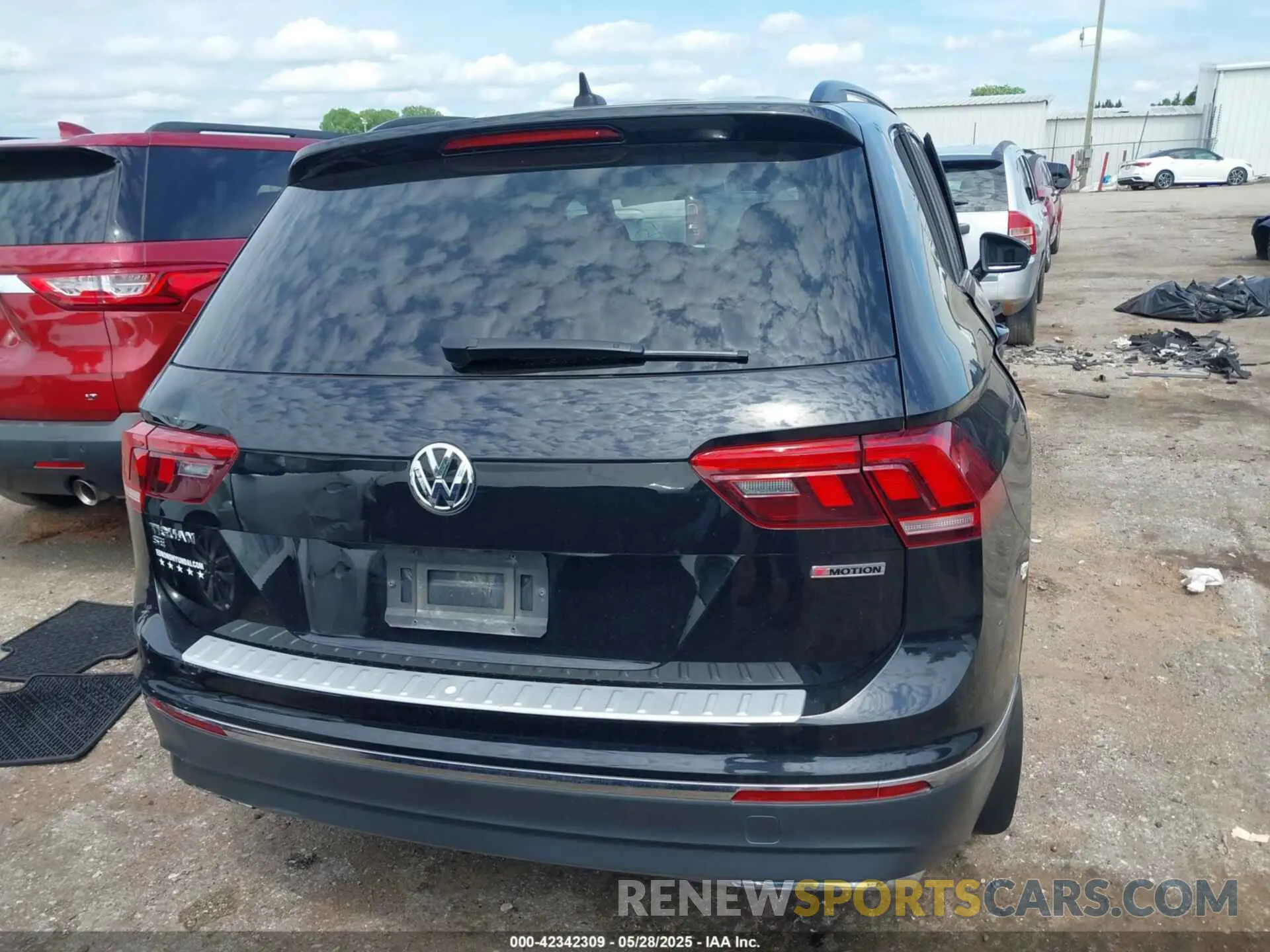 16 fotografías del automóvil dañado 3VV2B7AXXMM002043 VOLKSWAGEN TIGUAN 2021