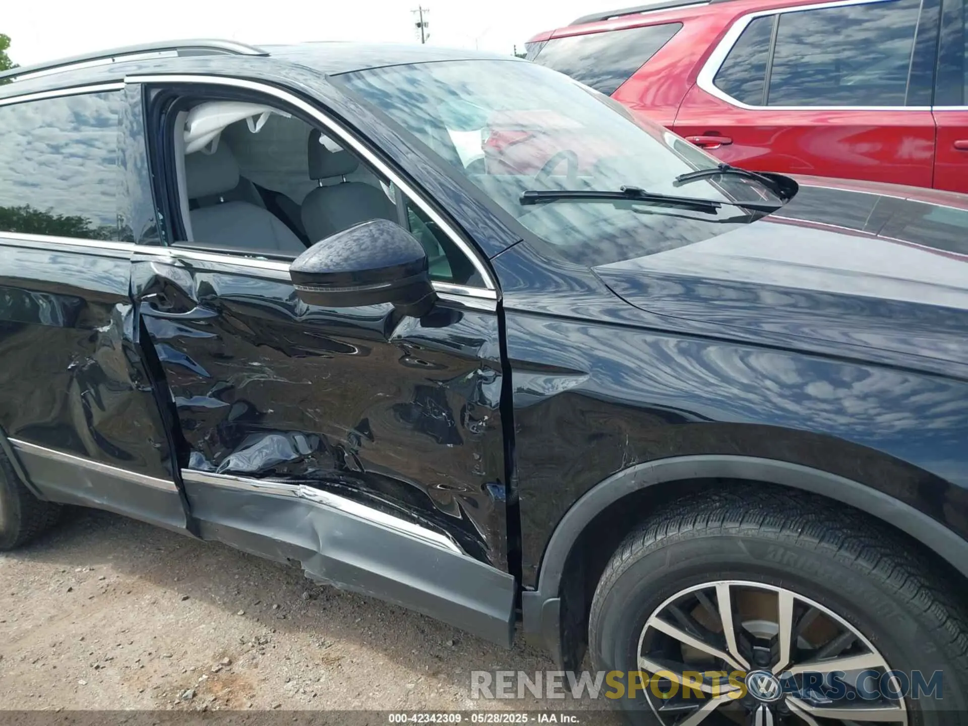 6 fotografías del automóvil dañado 3VV2B7AXXMM002043 VOLKSWAGEN TIGUAN 2021