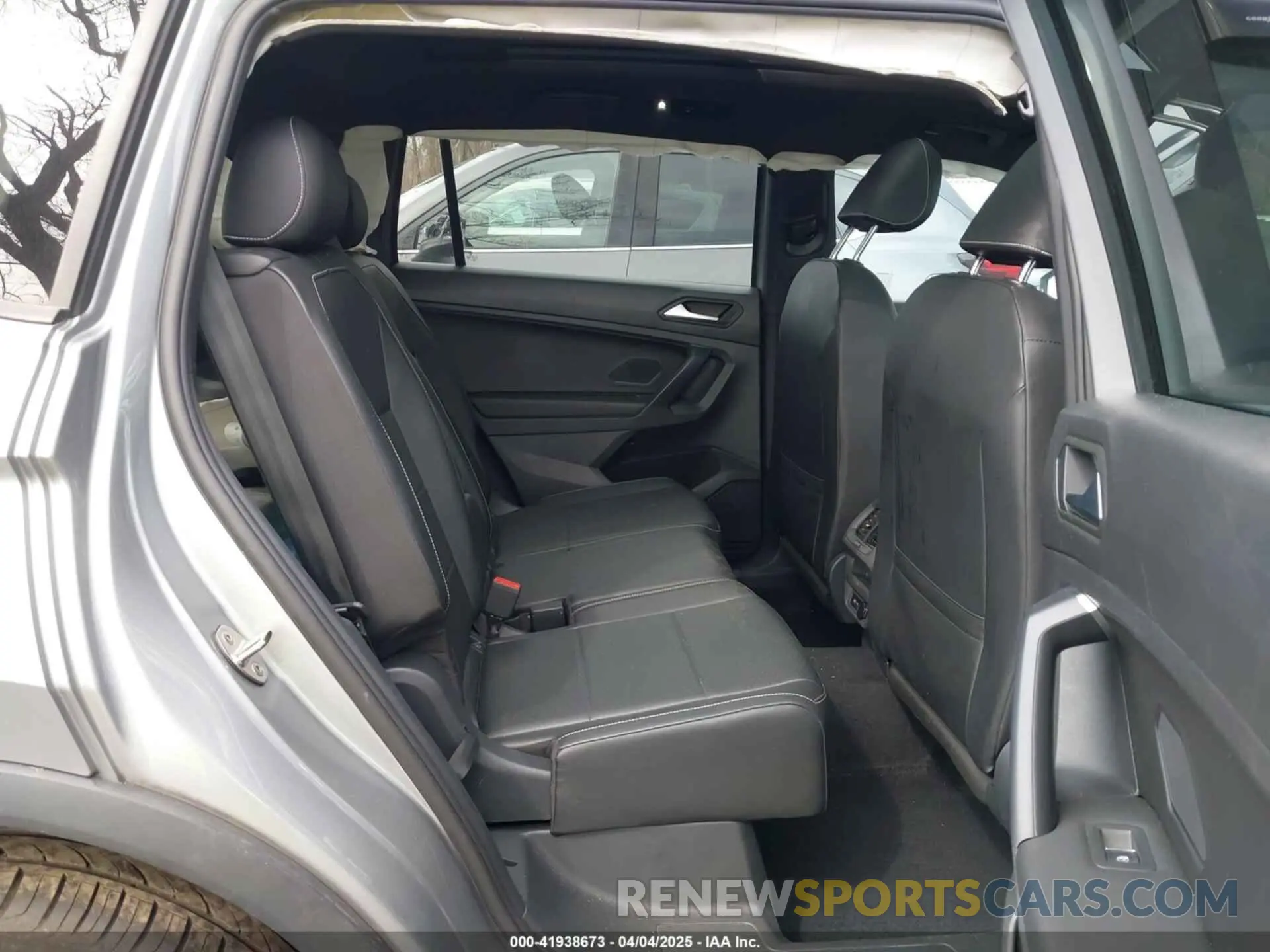 8 fotografías del automóvil dañado 3VV2B7AXXMM063067 VOLKSWAGEN TIGUAN 2021