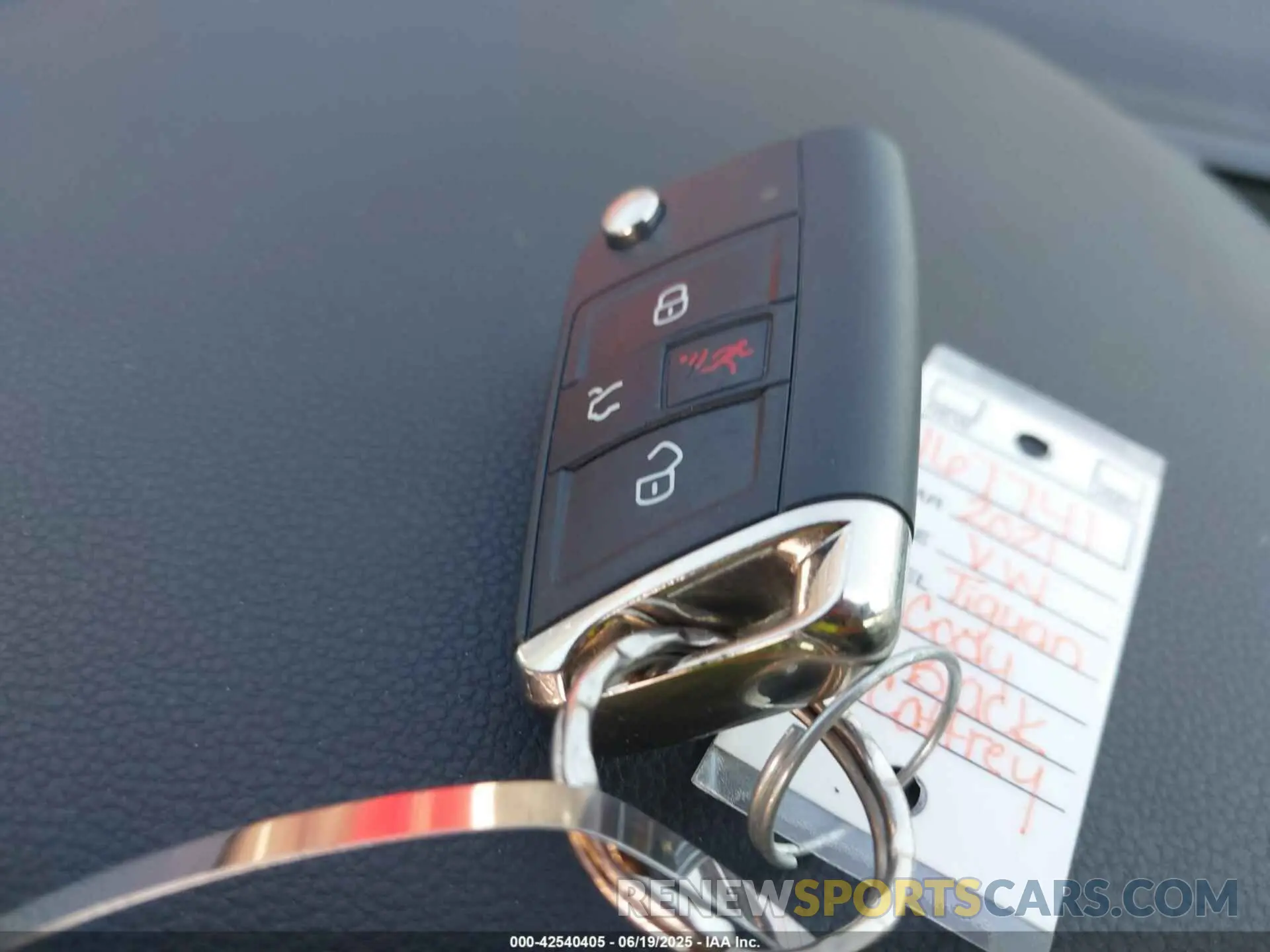 11 fotografías del automóvil dañado 3VV3B7AX0MM023374 VOLKSWAGEN TIGUAN 2021