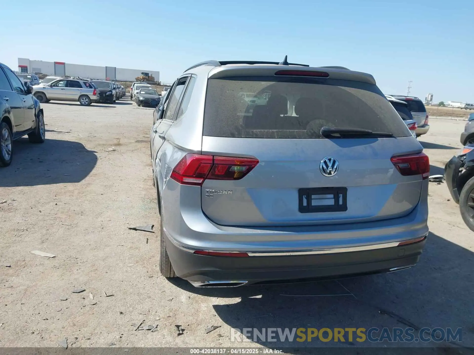 3 fotografías del automóvil dañado 3VV3B7AX0MM026064 VOLKSWAGEN TIGUAN 2021