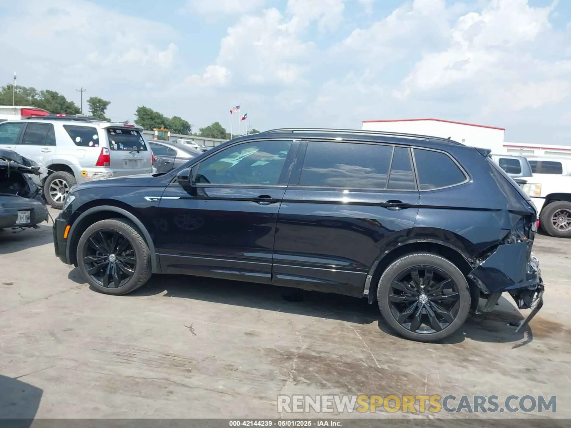 15 fotografías del automóvil dañado 3VV3B7AX0MM047478 VOLKSWAGEN TIGUAN 2021