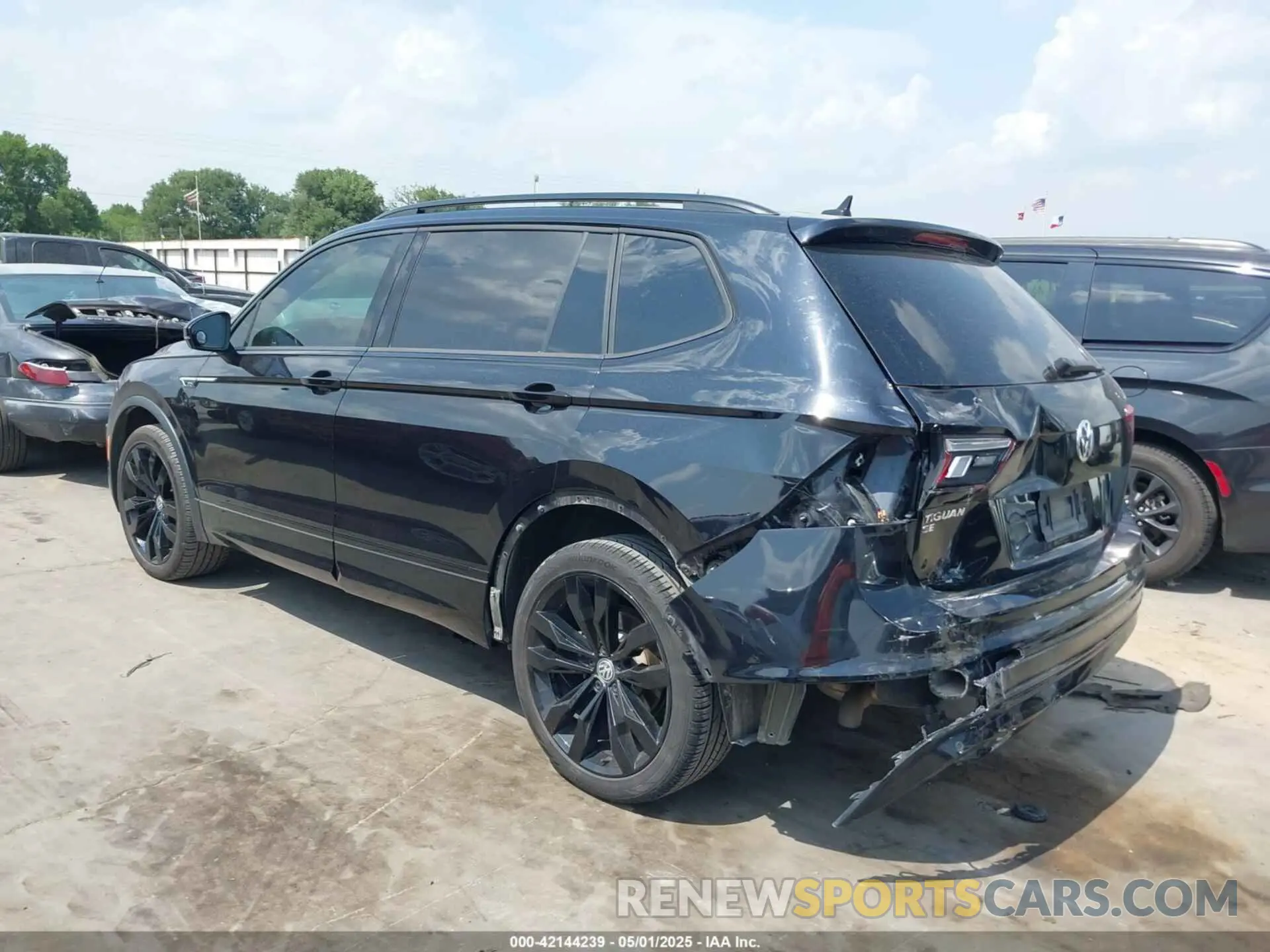 3 fotografías del automóvil dañado 3VV3B7AX0MM047478 VOLKSWAGEN TIGUAN 2021