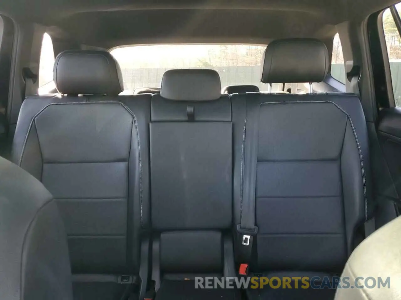 10 fotografías del automóvil dañado 3VV3B7AX3MM025927 VOLKSWAGEN TIGUAN 2021
