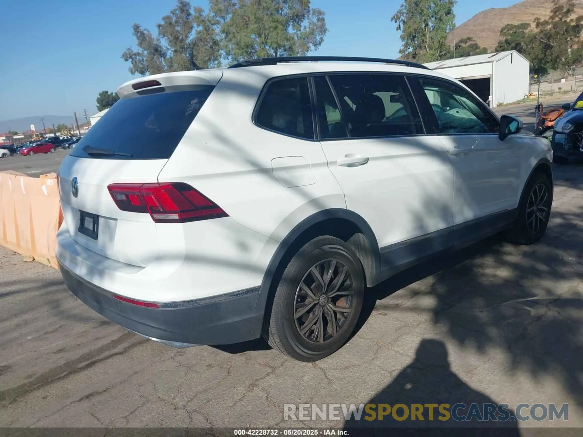 4 fotografías del automóvil dañado 3VV3B7AX3MM038340 VOLKSWAGEN TIGUAN 2021