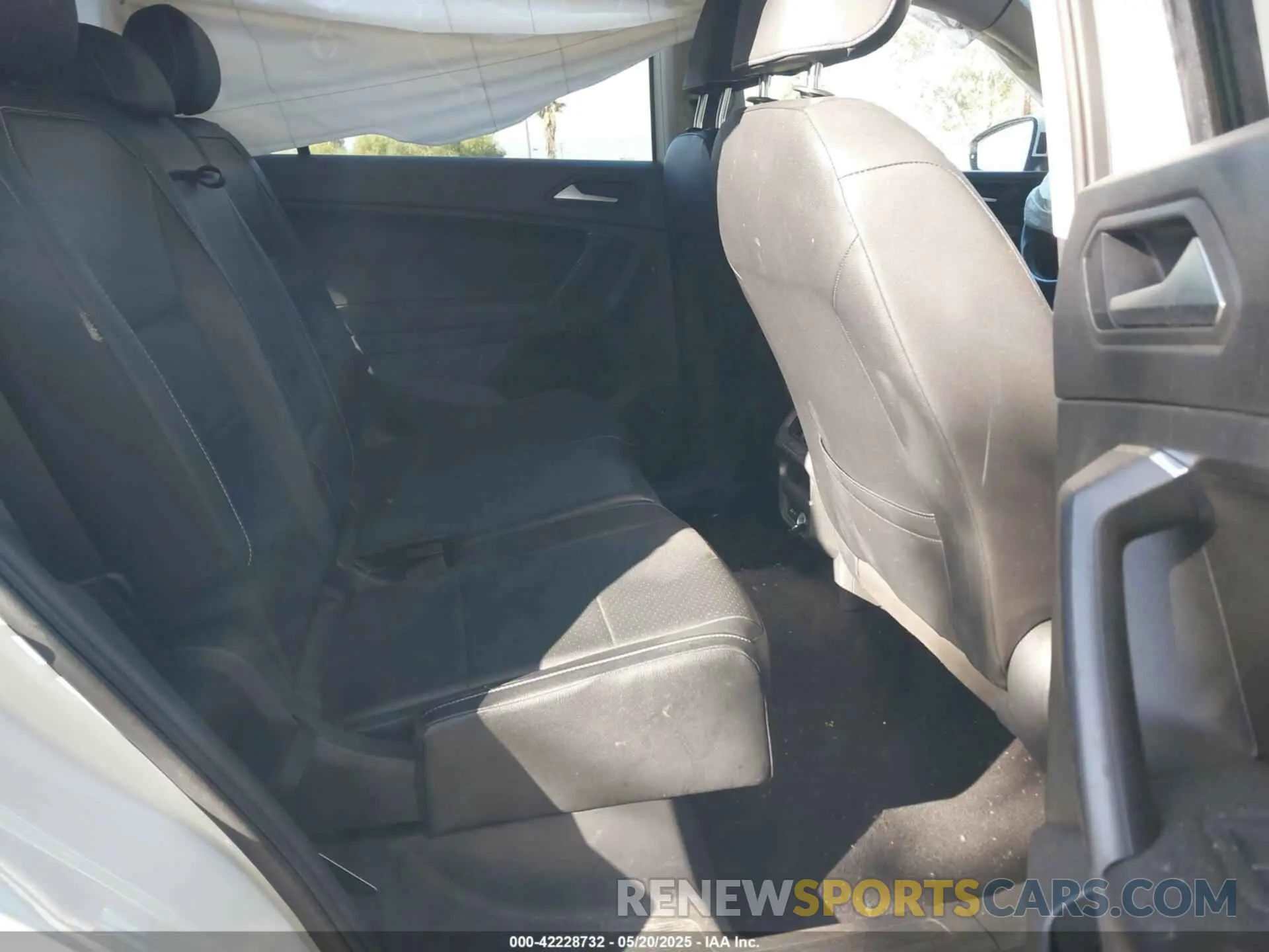 8 fotografías del automóvil dañado 3VV3B7AX3MM038340 VOLKSWAGEN TIGUAN 2021