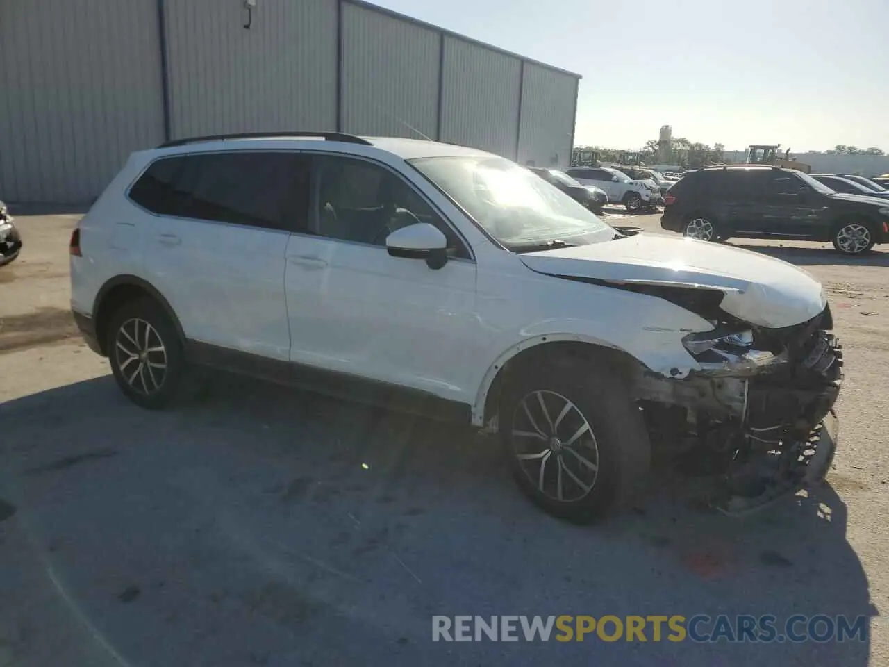 4 fotografías del automóvil dañado 3VV3B7AX3MM038550 VOLKSWAGEN TIGUAN 2021