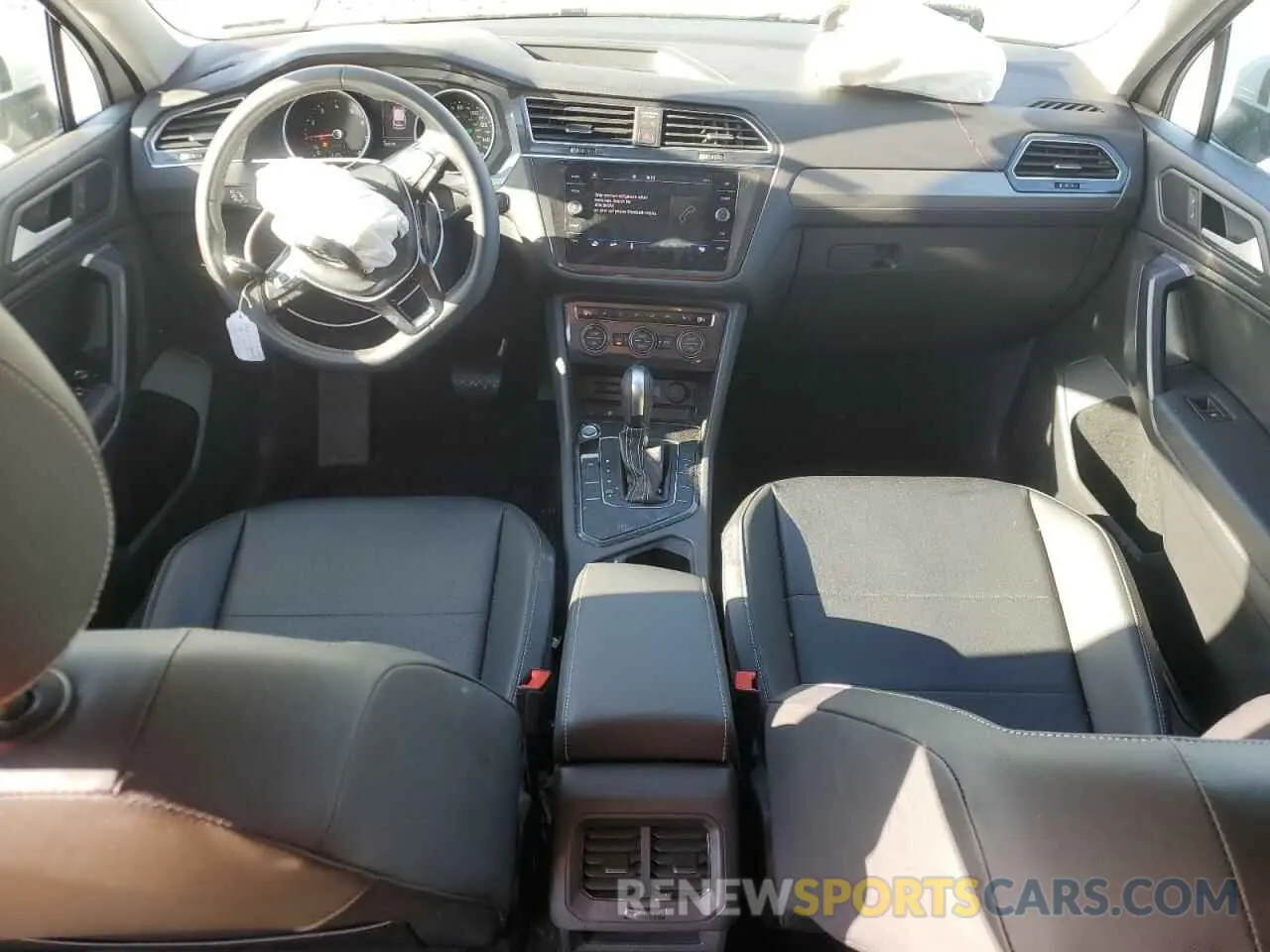 8 fotografías del automóvil dañado 3VV3B7AX3MM038550 VOLKSWAGEN TIGUAN 2021