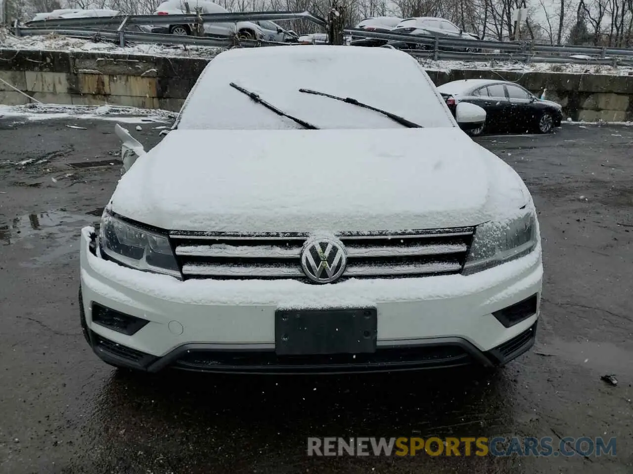 5 fotografías del automóvil dañado 3VV3B7AX3MM079938 VOLKSWAGEN TIGUAN 2021