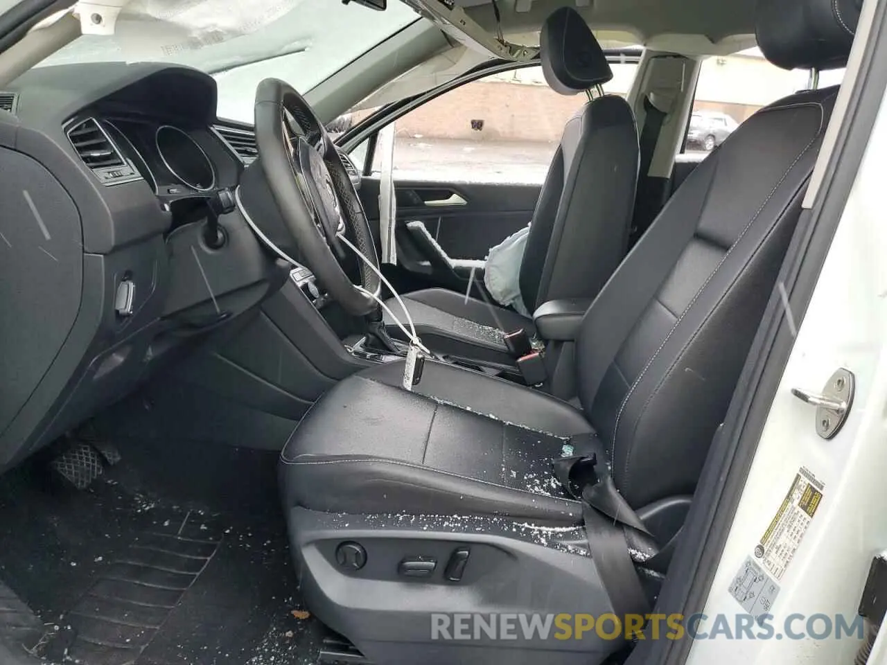 7 fotografías del automóvil dañado 3VV3B7AX3MM079938 VOLKSWAGEN TIGUAN 2021