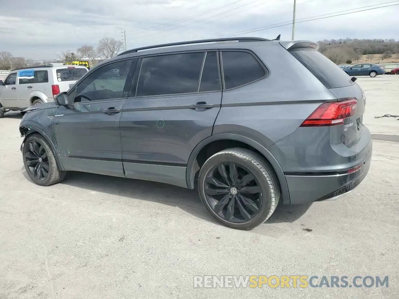 2 fotografías del automóvil dañado 3VV3B7AX3MM116051 VOLKSWAGEN TIGUAN 2021