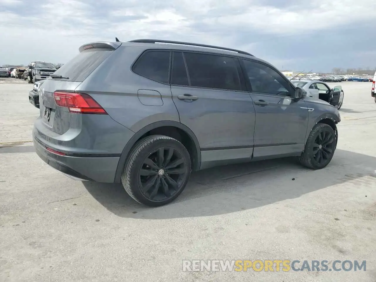 3 fotografías del automóvil dañado 3VV3B7AX3MM116051 VOLKSWAGEN TIGUAN 2021