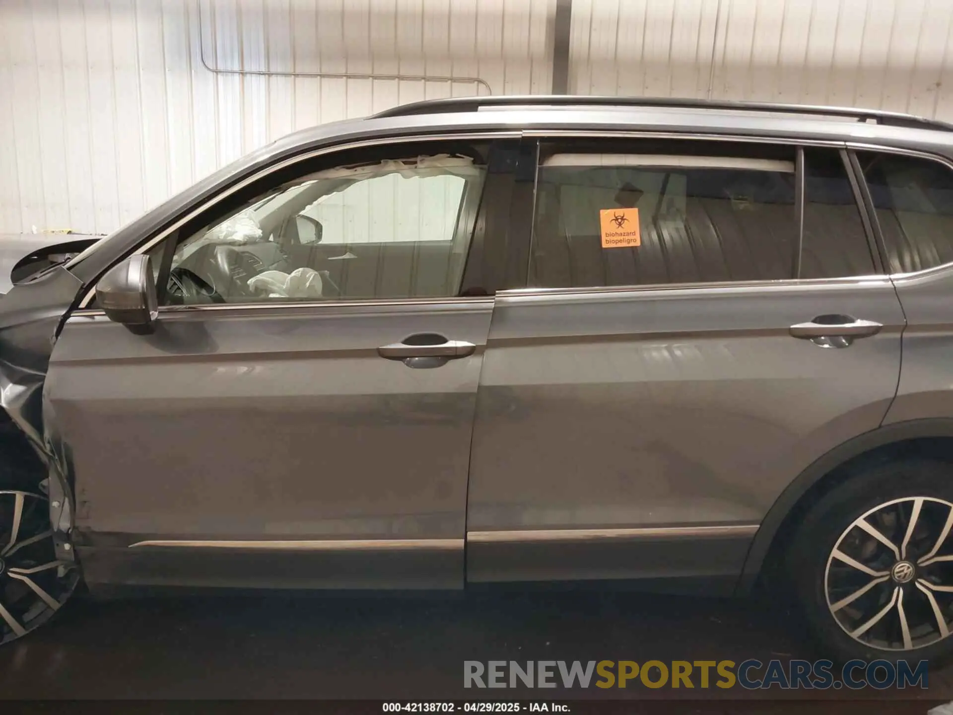 15 fotografías del automóvil dañado 3VV3B7AX3MM118463 VOLKSWAGEN TIGUAN 2021