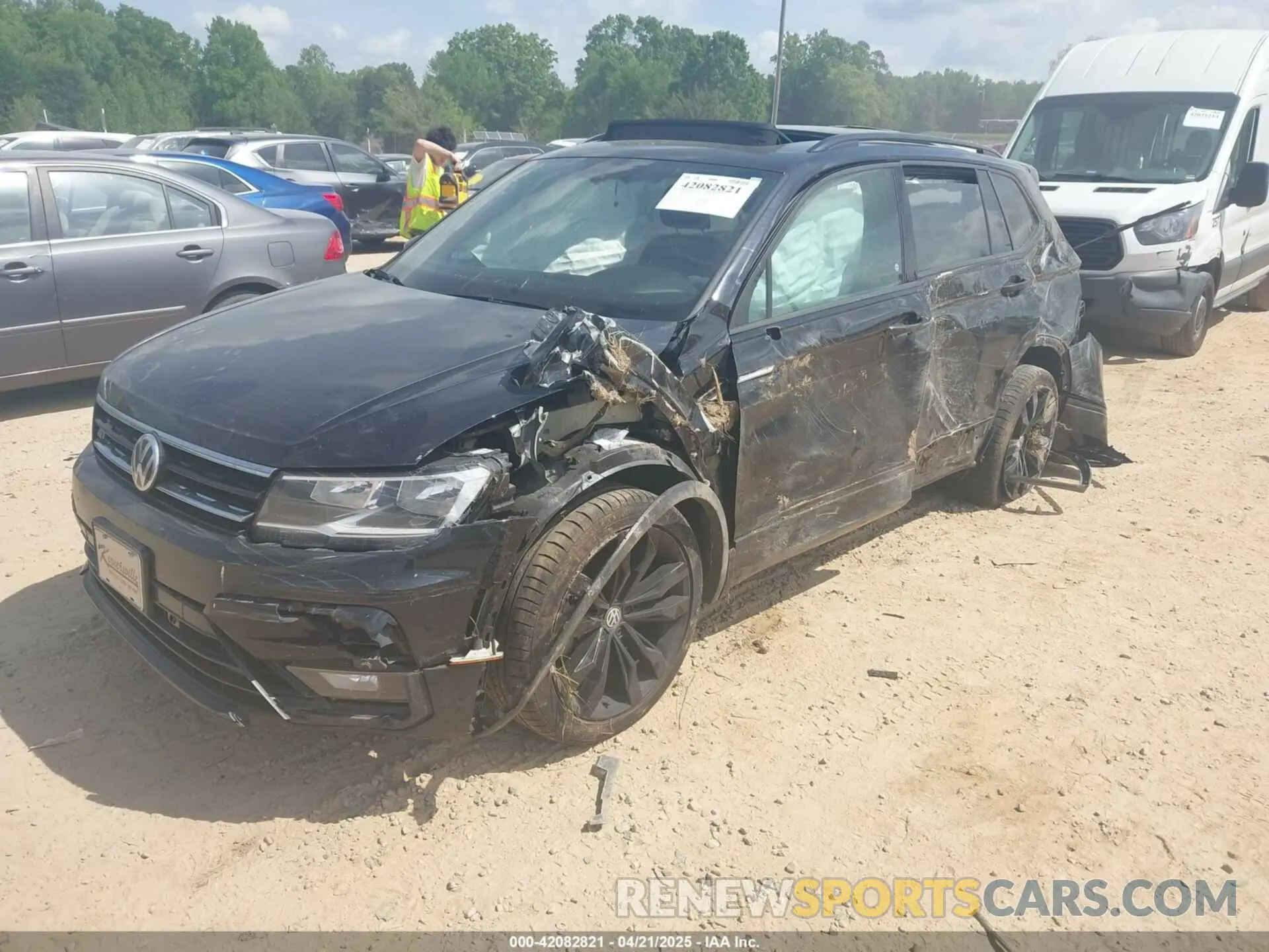 4 fotografías del automóvil dañado 3VV3B7AX5MM027369 VOLKSWAGEN TIGUAN 2021