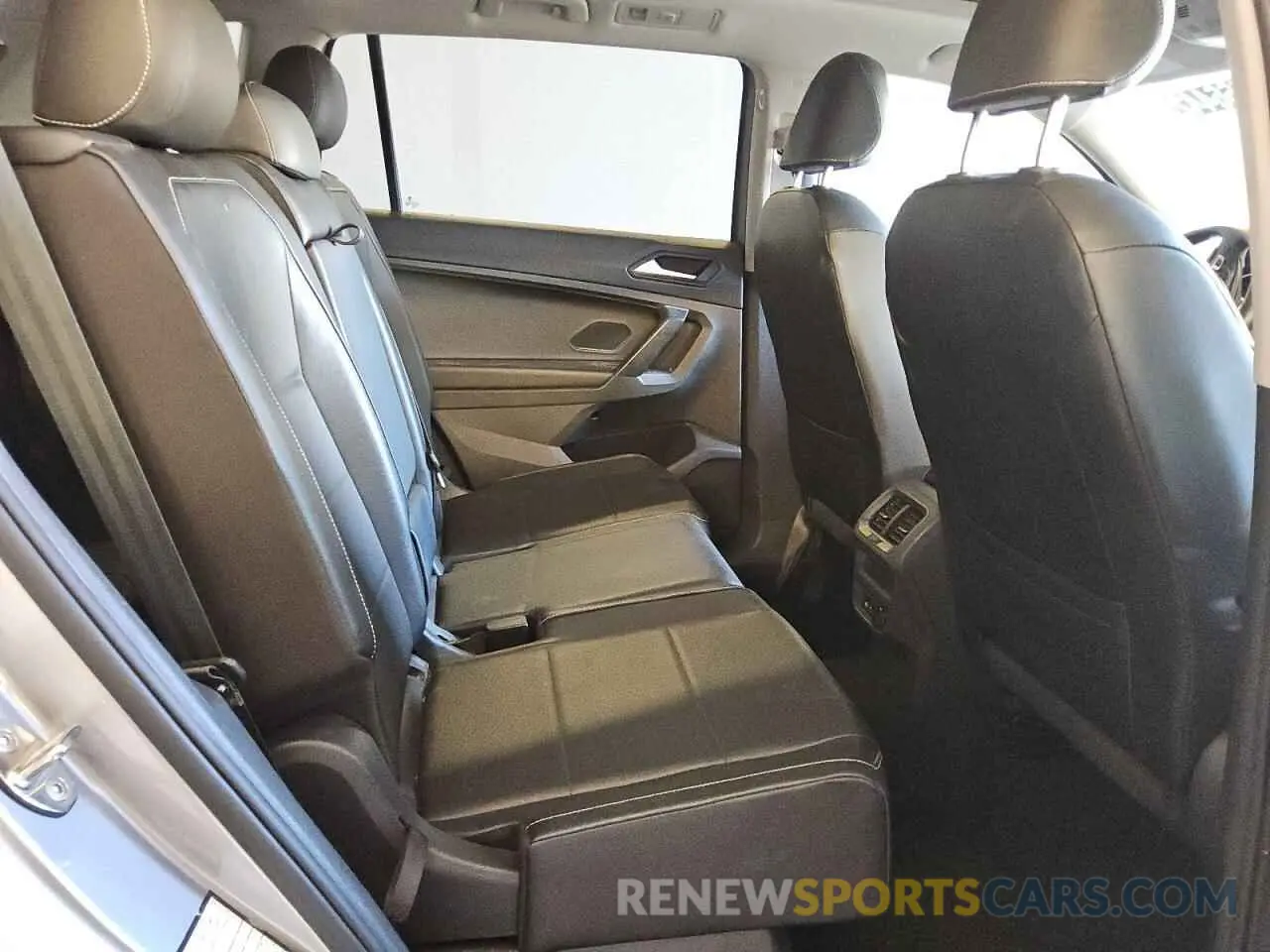 11 fotografías del automóvil dañado 3VV3B7AX5MM112244 VOLKSWAGEN TIGUAN 2021