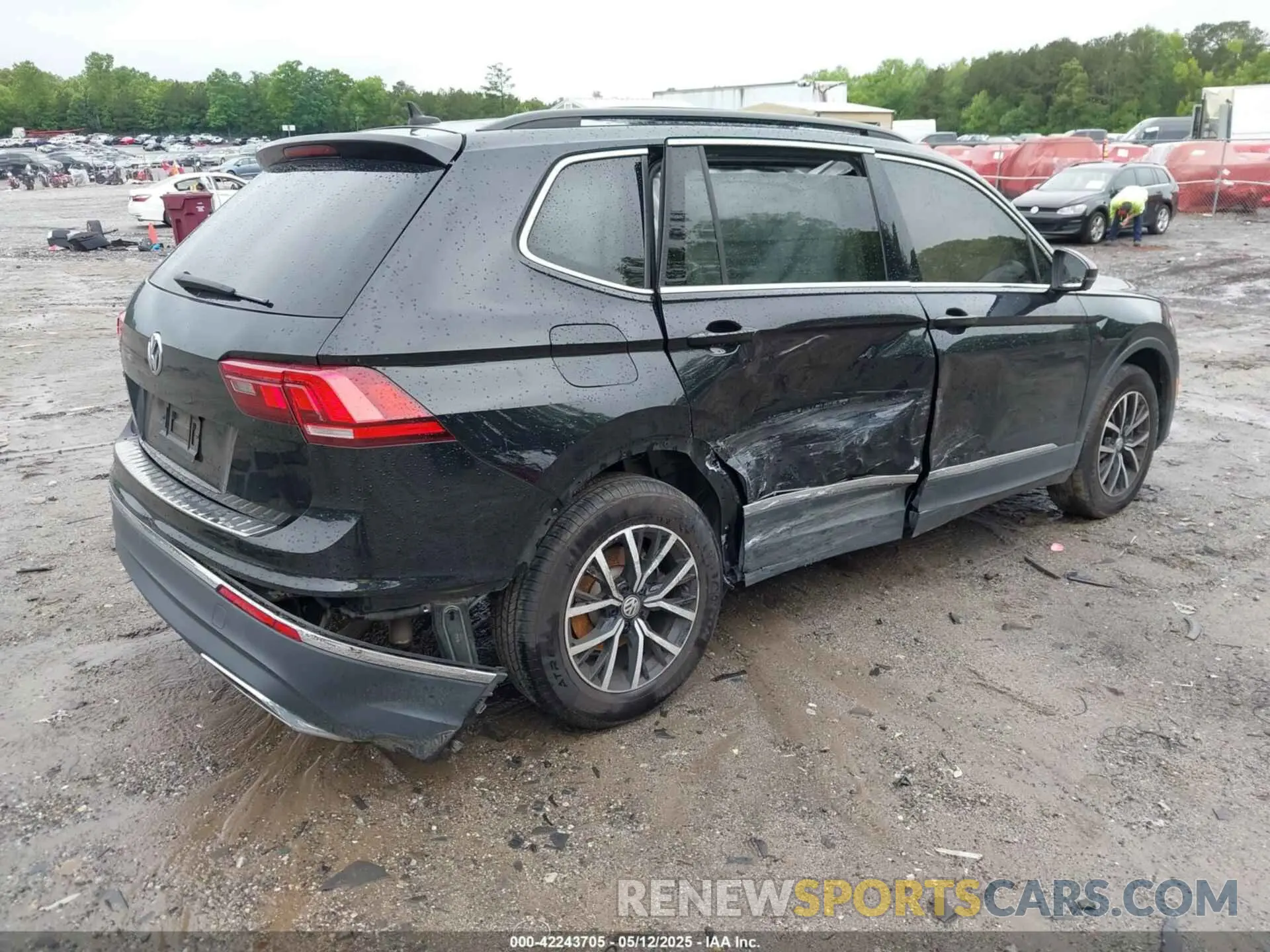 4 fotografías del automóvil dañado 3VV3B7AX6MM021502 VOLKSWAGEN TIGUAN 2021