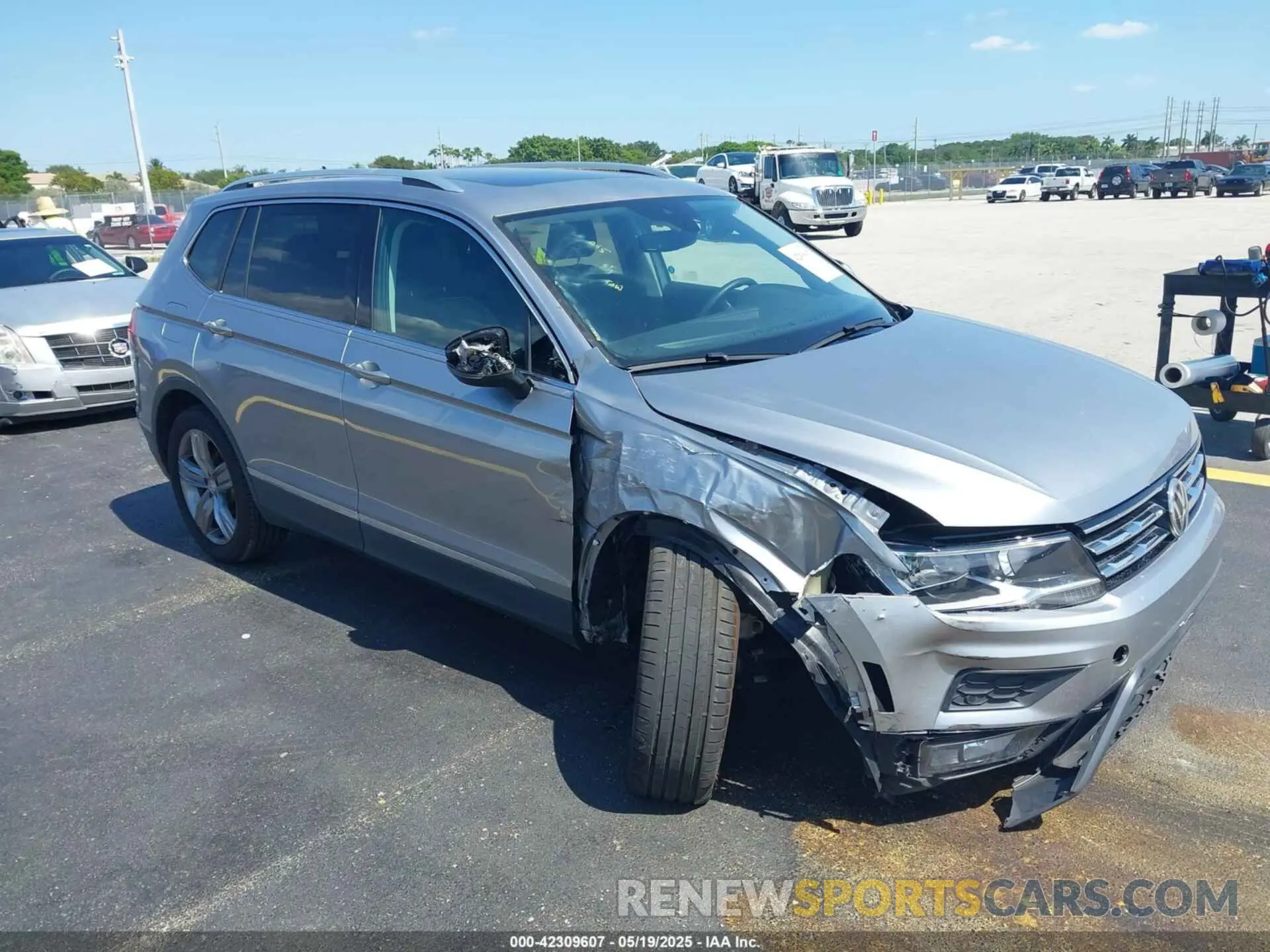17 fotografías del automóvil dañado 3VV3B7AX6MM035657 VOLKSWAGEN TIGUAN 2021