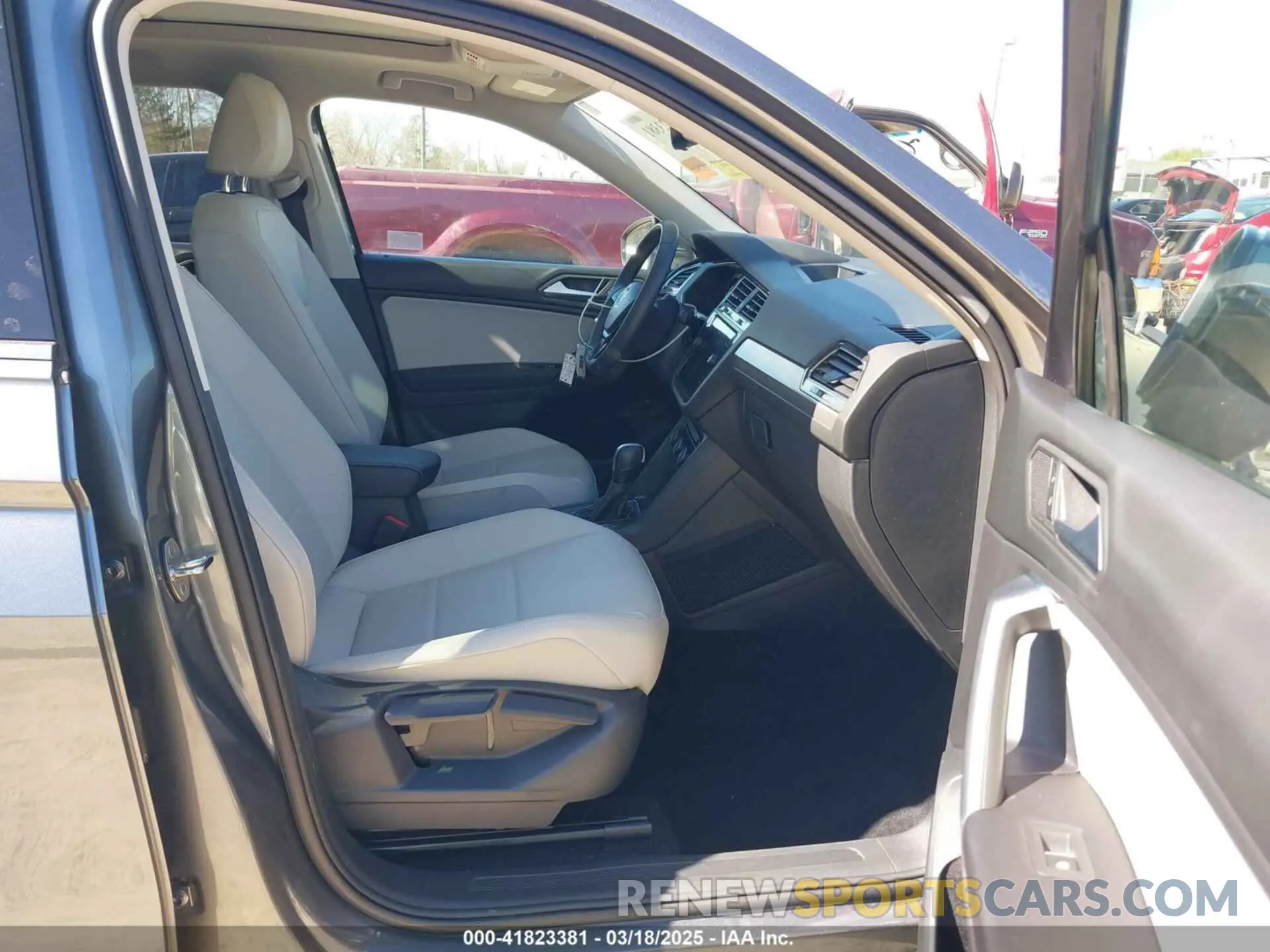 5 fotografías del automóvil dañado 3VV3B7AX8MM029357 VOLKSWAGEN TIGUAN 2021