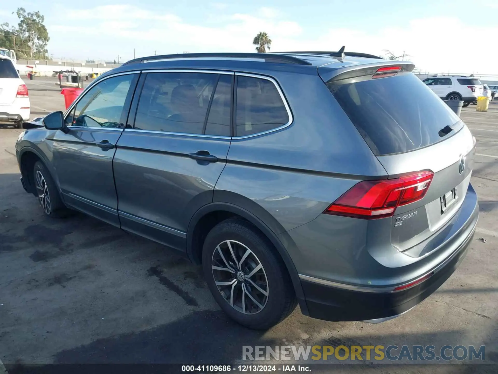 3 fotografías del automóvil dañado 3VV3B7AX8MM071303 VOLKSWAGEN TIGUAN 2021