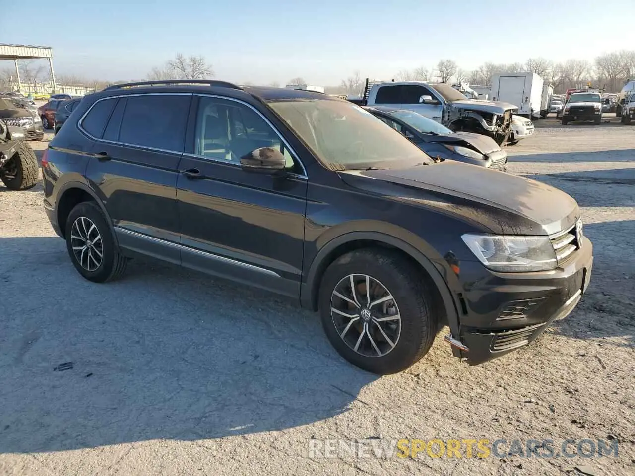 4 fotografías del automóvil dañado 3VV3B7AX8MM130611 VOLKSWAGEN TIGUAN 2021