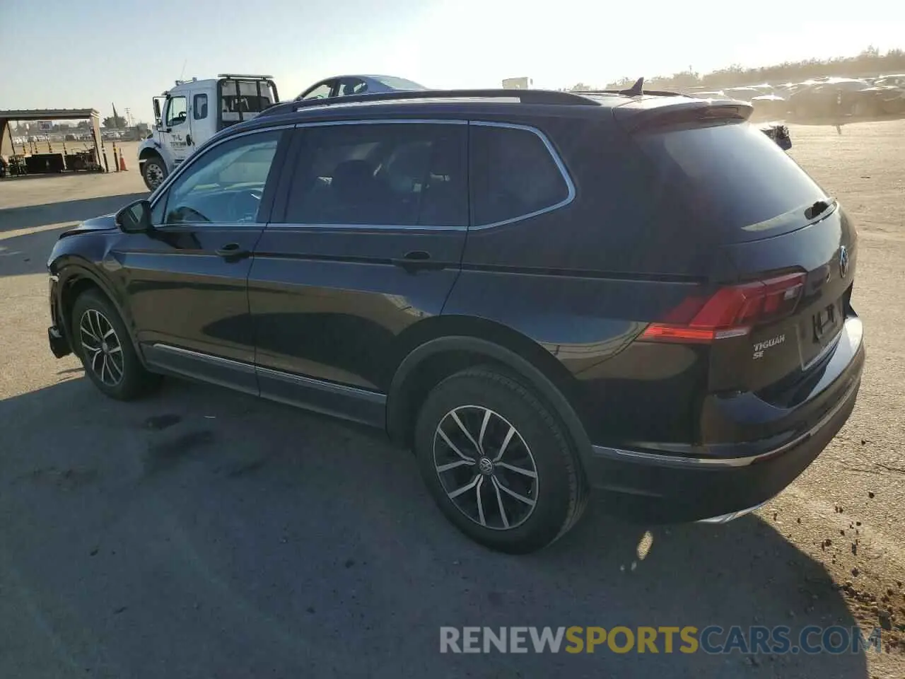 2 fotografías del automóvil dañado 3VV3B7AX8MM157937 VOLKSWAGEN TIGUAN 2021