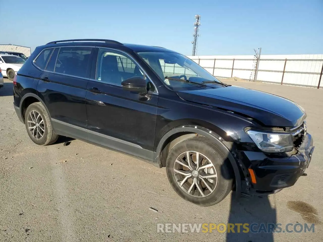 4 fotografías del automóvil dañado 3VV3B7AX8MM157937 VOLKSWAGEN TIGUAN 2021
