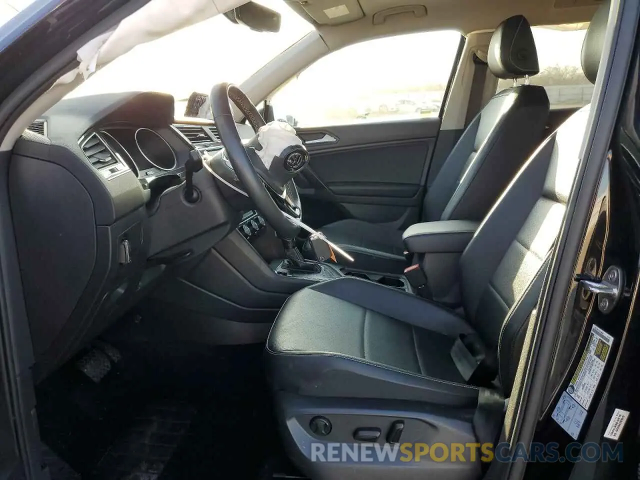 7 fotografías del automóvil dañado 3VV3B7AX8MM157937 VOLKSWAGEN TIGUAN 2021