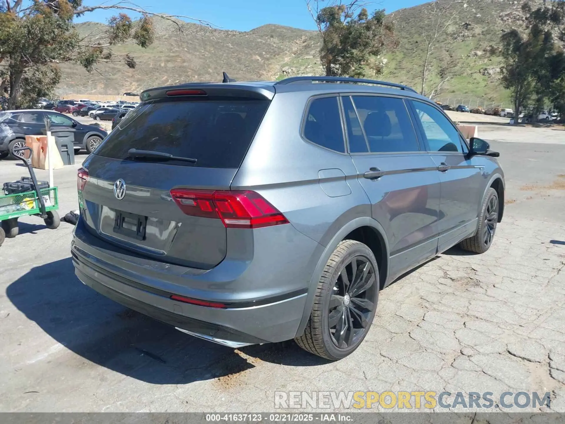 4 fotografías del automóvil dañado 3VV3B7AX9MM007822 VOLKSWAGEN TIGUAN 2021