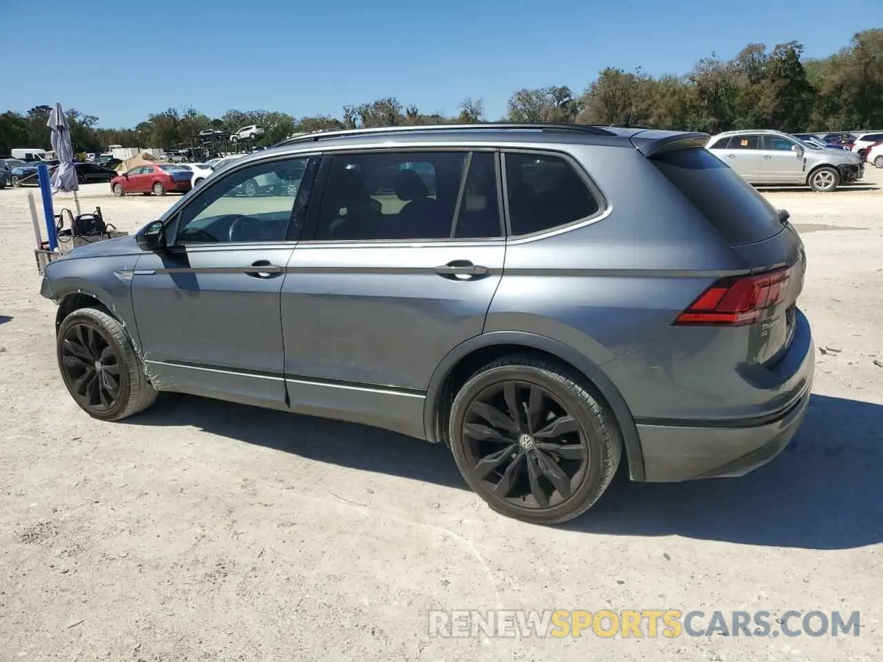 2 fotografías del automóvil dañado 3VV3B7AX9MM090023 VOLKSWAGEN TIGUAN 2021