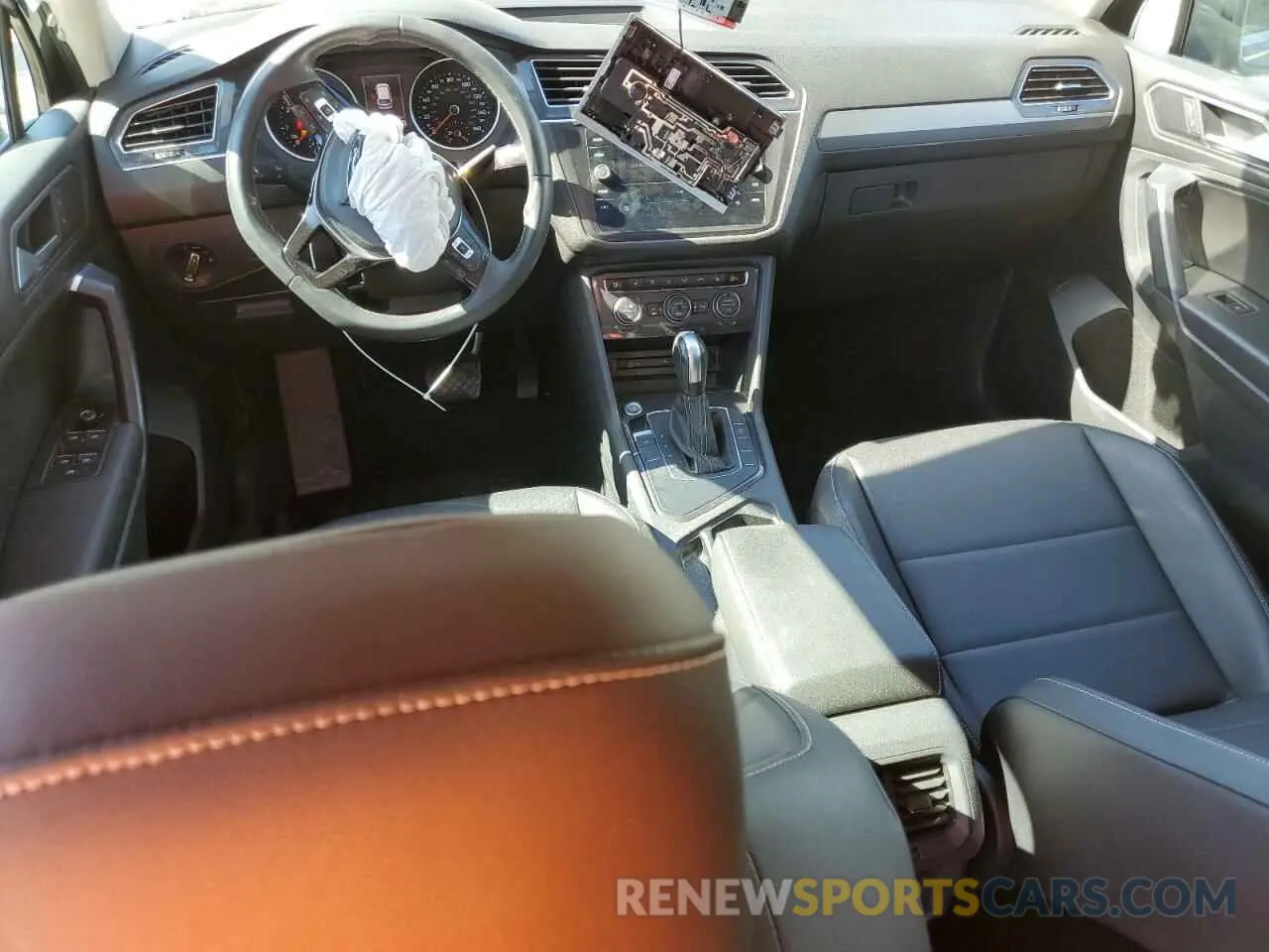 8 fotografías del automóvil dañado 3VV3B7AXXMM005822 VOLKSWAGEN TIGUAN 2021