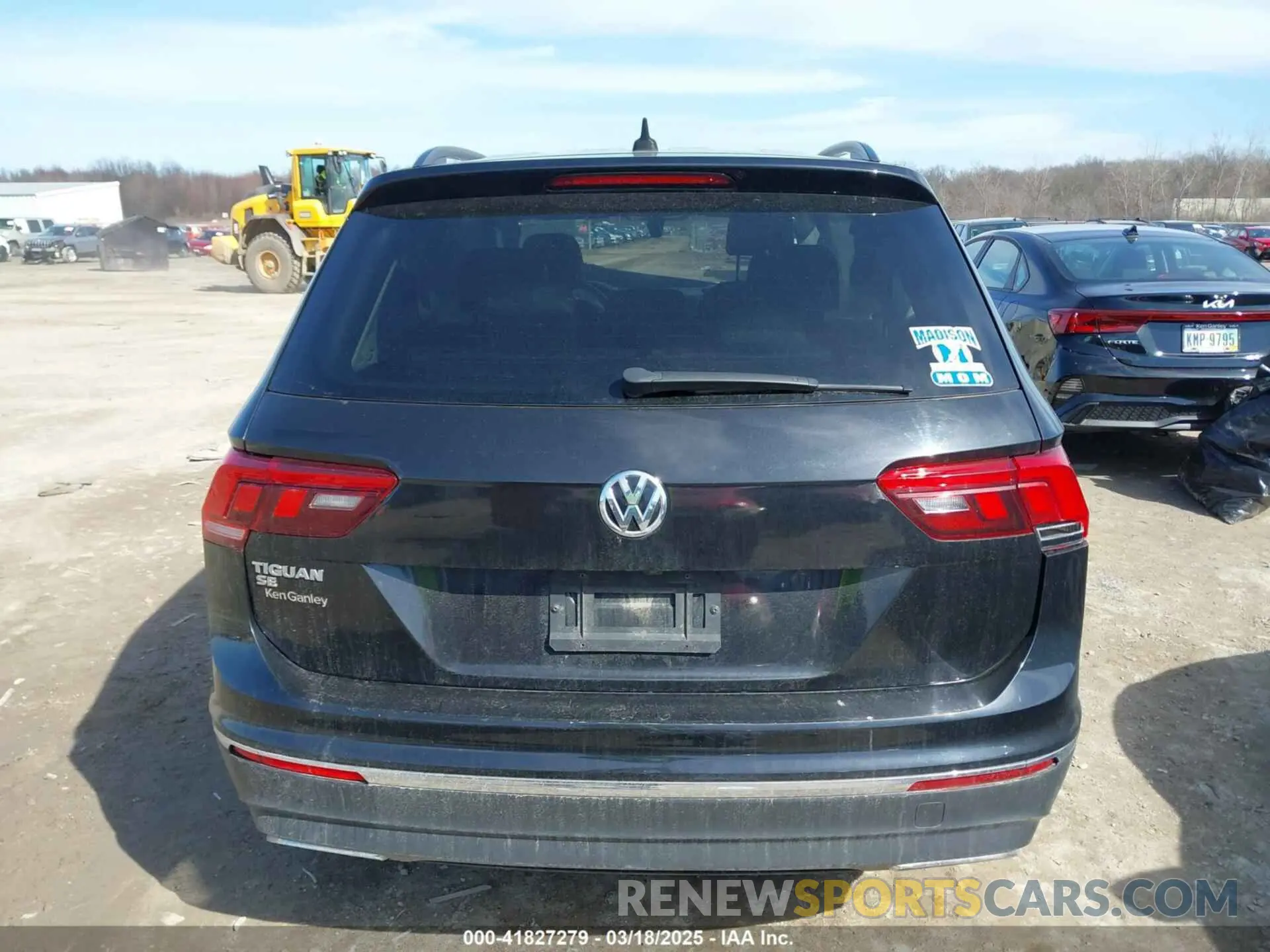16 fotografías del automóvil dañado 3VV3B7AXXMM113924 VOLKSWAGEN TIGUAN 2021