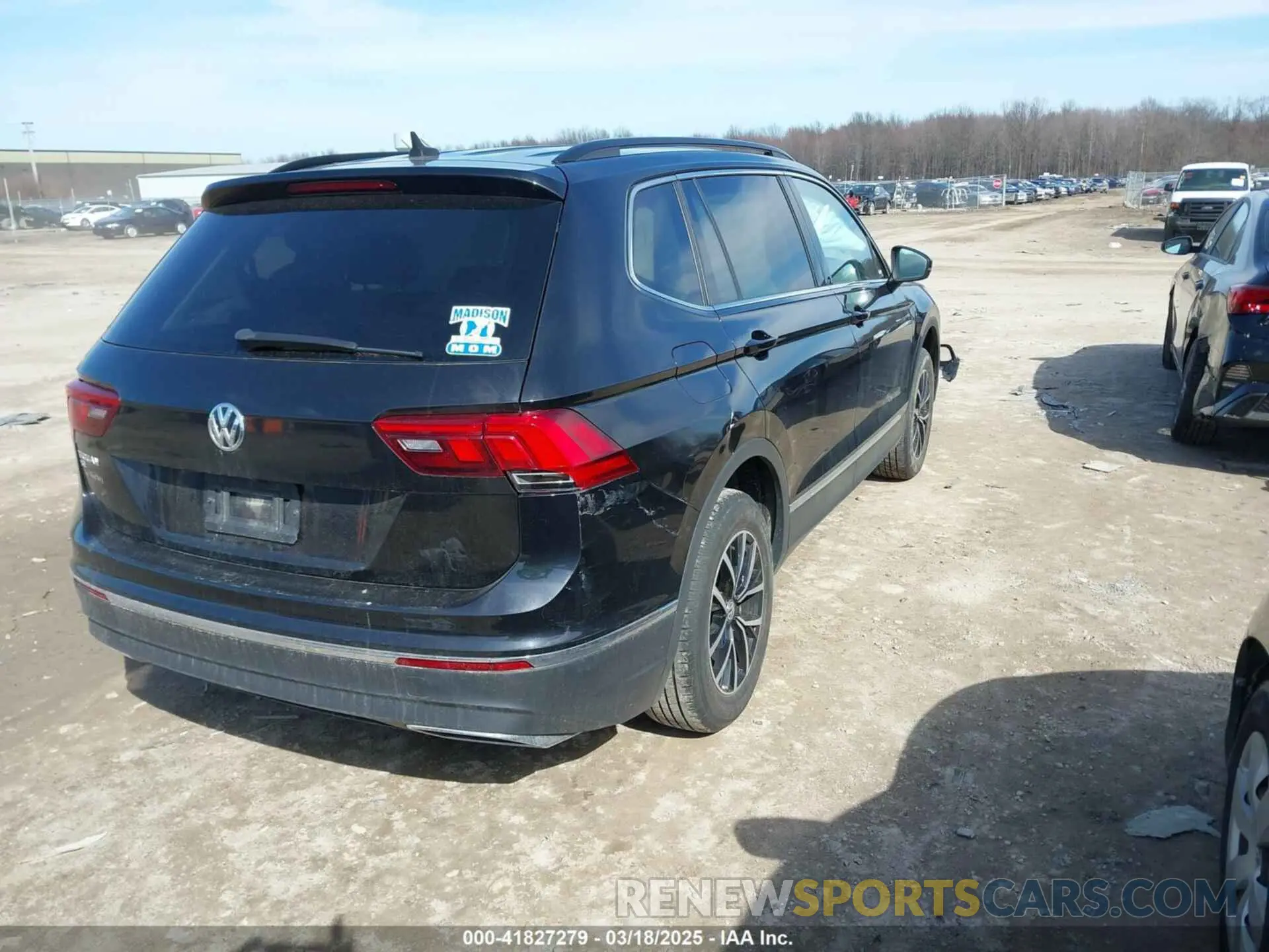 4 fotografías del automóvil dañado 3VV3B7AXXMM113924 VOLKSWAGEN TIGUAN 2021