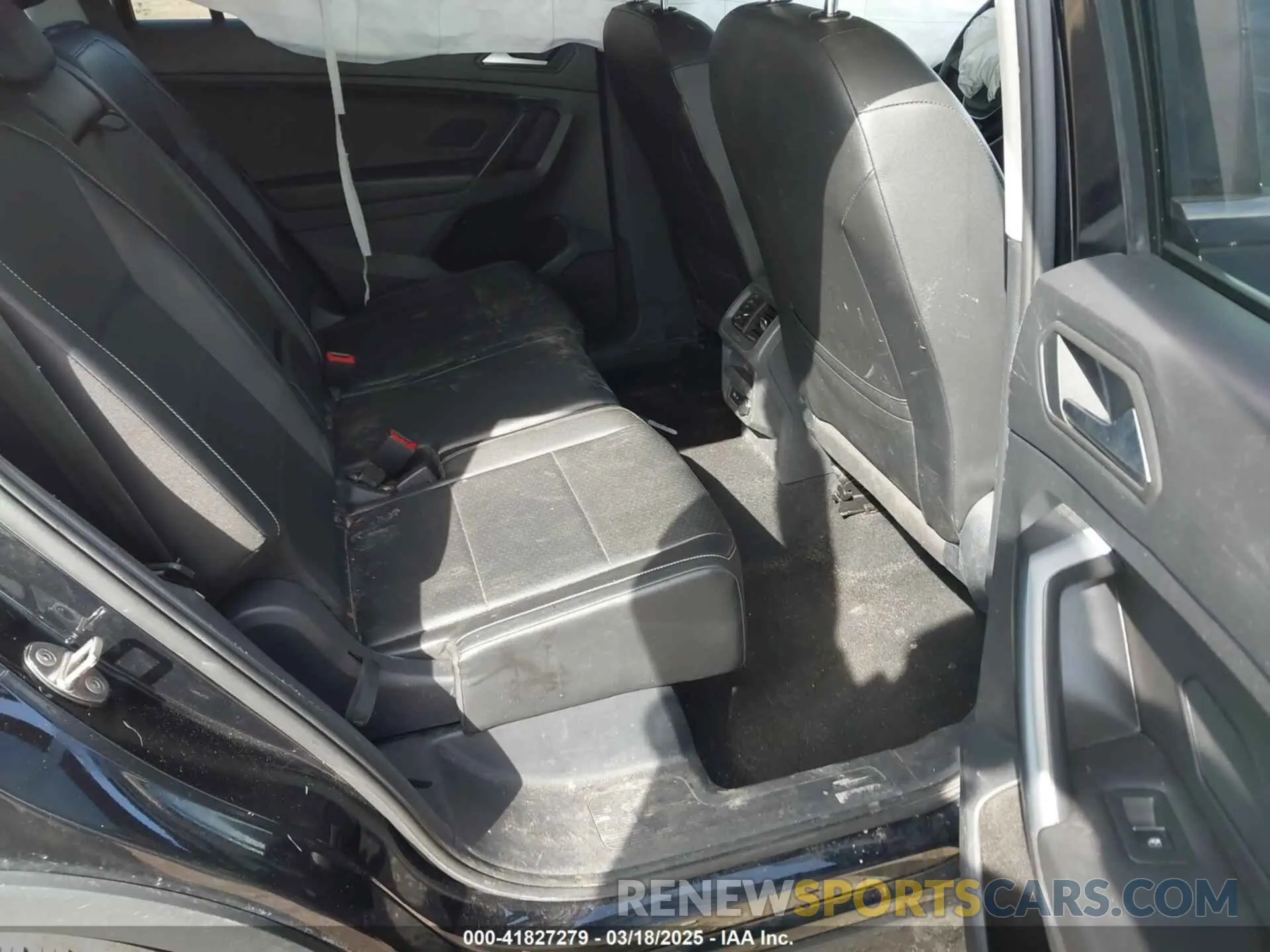 8 fotografías del automóvil dañado 3VV3B7AXXMM113924 VOLKSWAGEN TIGUAN 2021