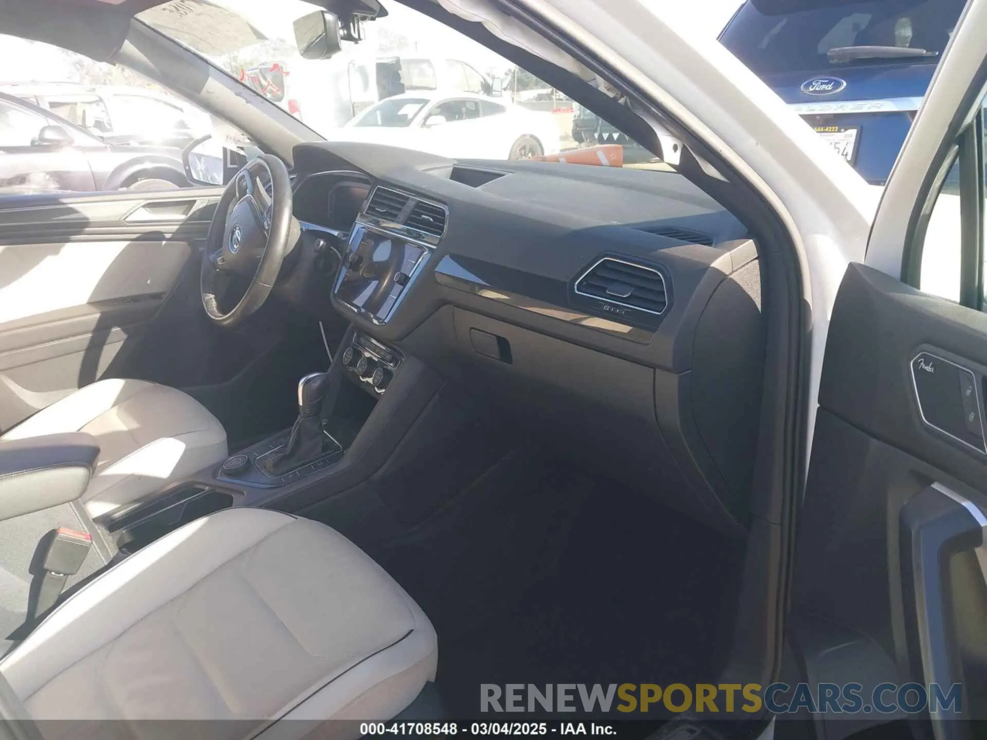 5 fotografías del automóvil dañado 3VV4B7AX8MM051427 VOLKSWAGEN TIGUAN 2021