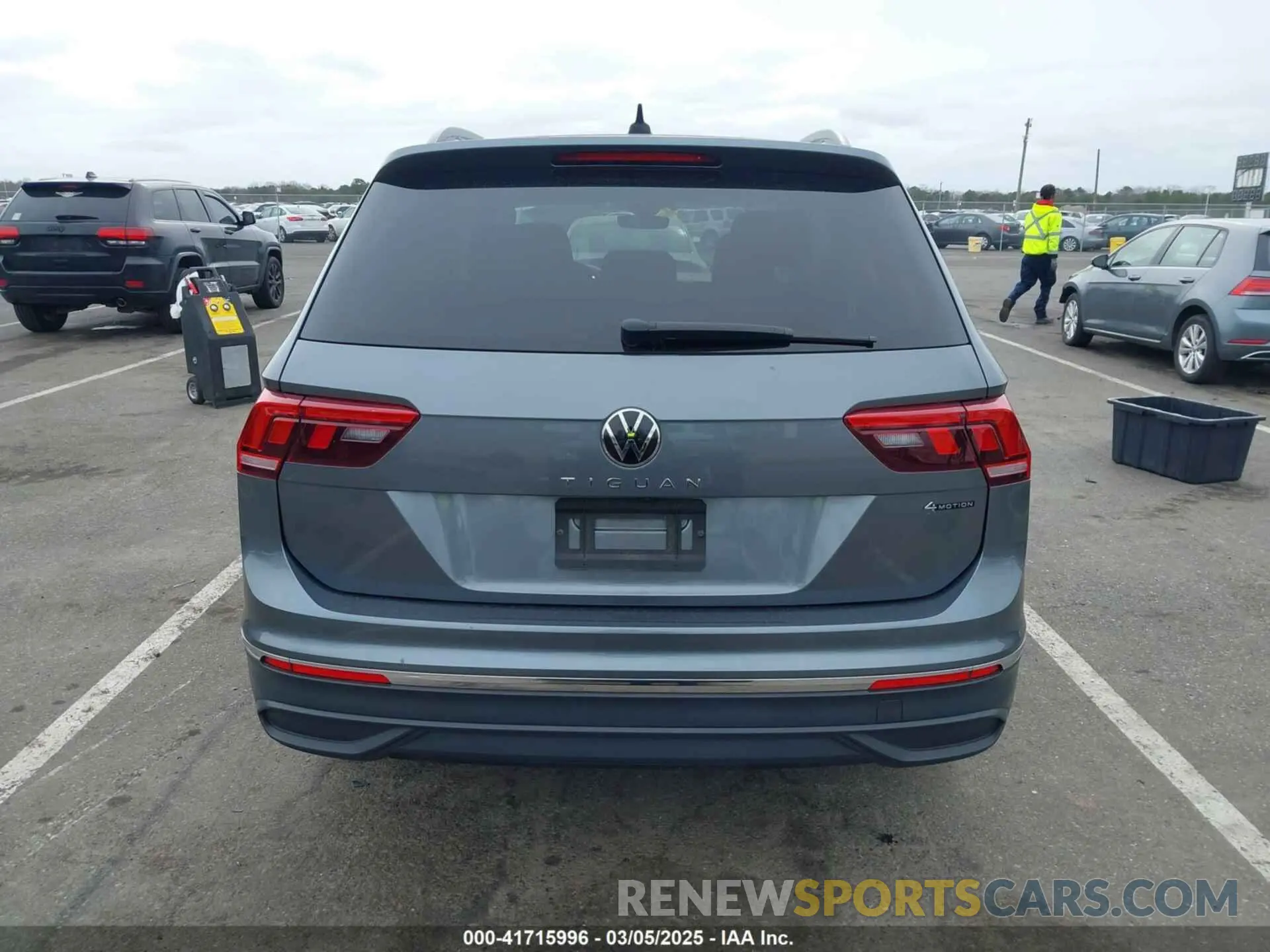 16 fotografías del automóvil dañado 3VV0B7AX1NM042942 VOLKSWAGEN TIGUAN 2022