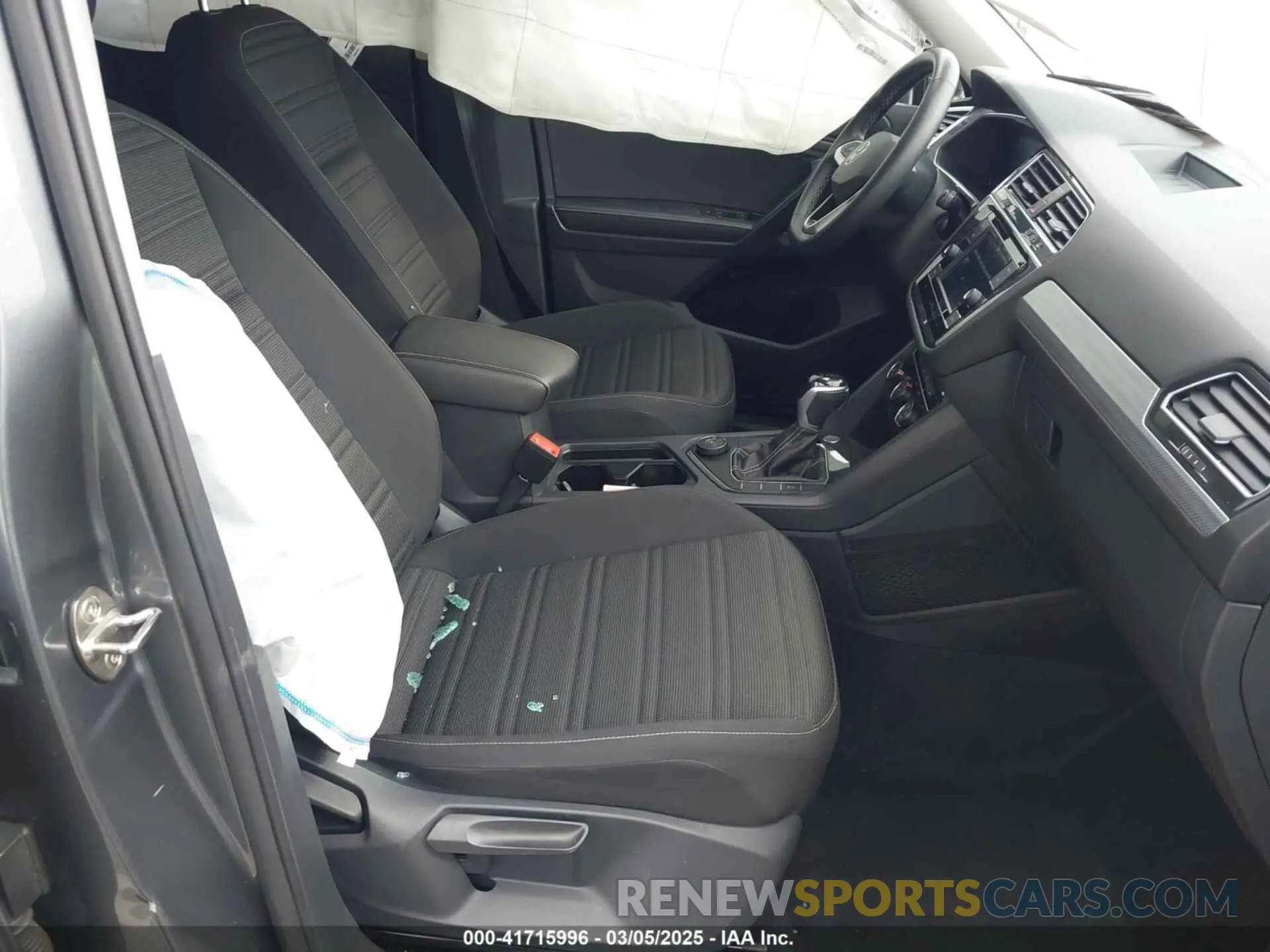 5 fotografías del automóvil dañado 3VV0B7AX1NM042942 VOLKSWAGEN TIGUAN 2022