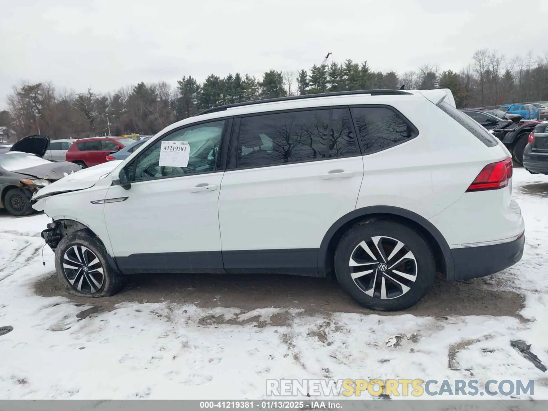 14 fotografías del automóvil dañado 3VV0B7AX2NM125909 VOLKSWAGEN TIGUAN 2022